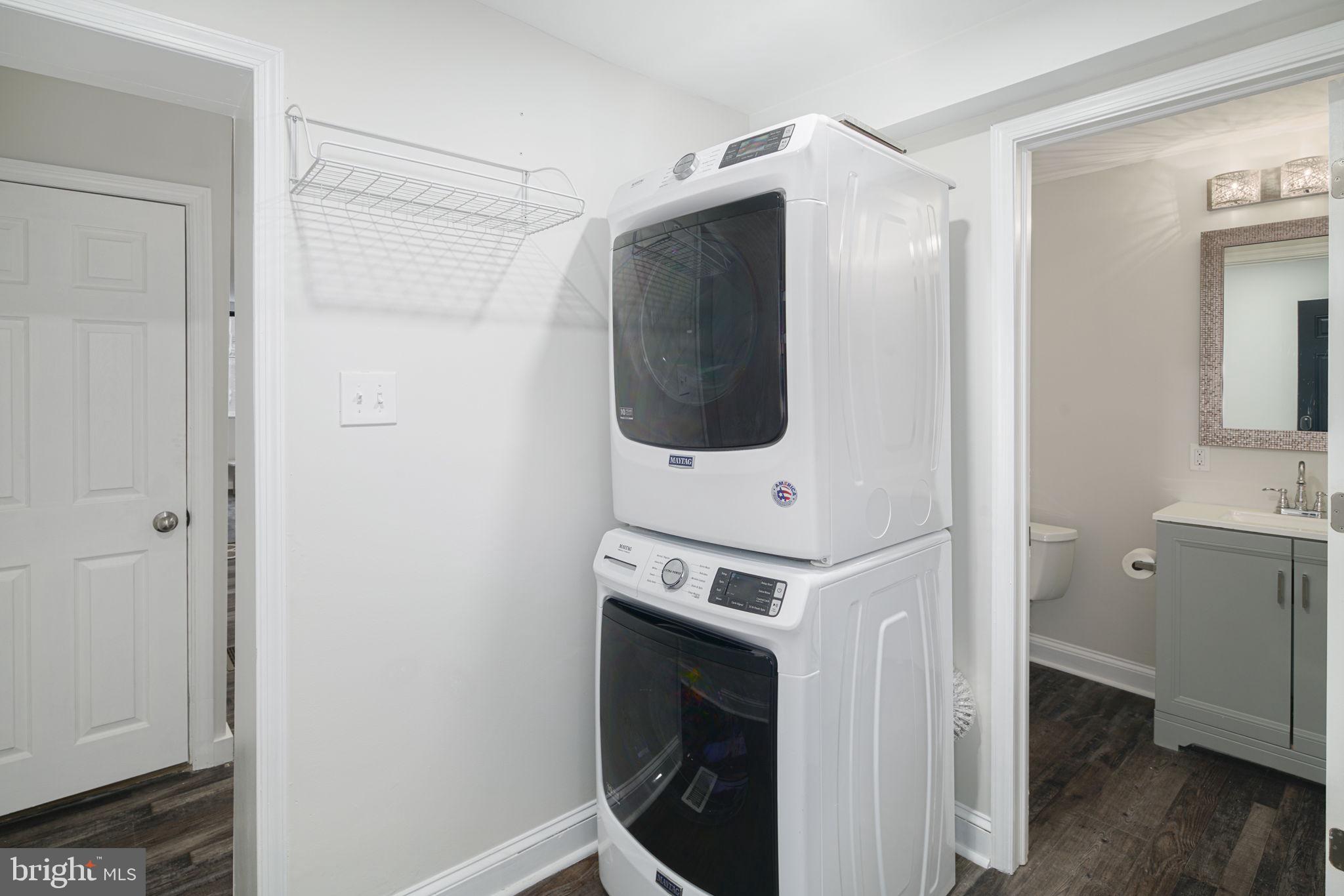 ITALIAN MARKET - Residential Lease