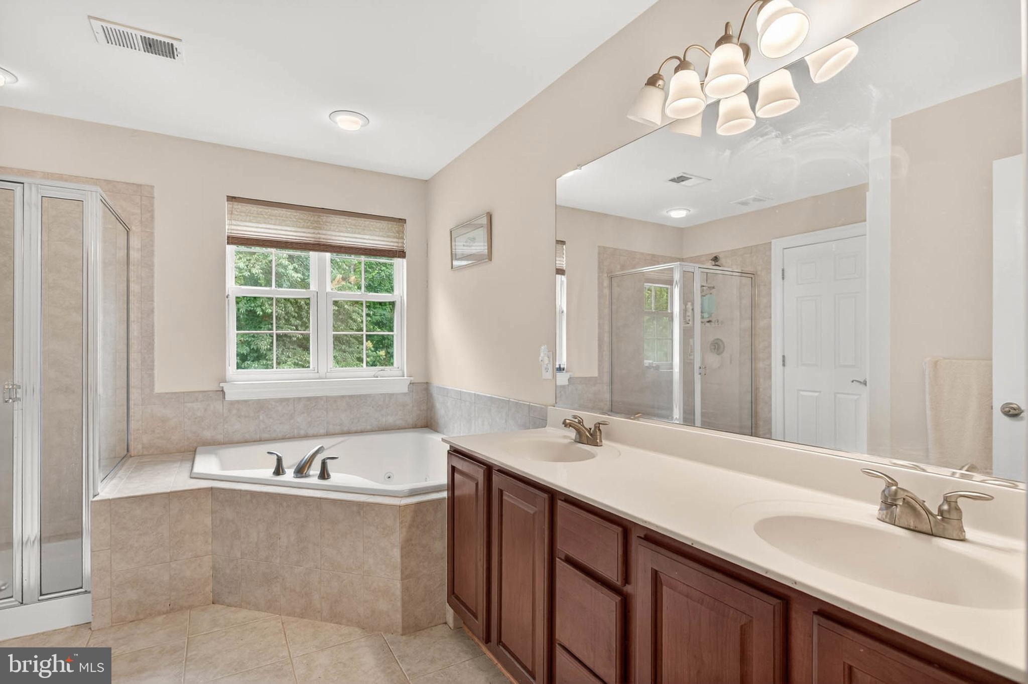 VILLAS AT SEVERNA PARK - Residential