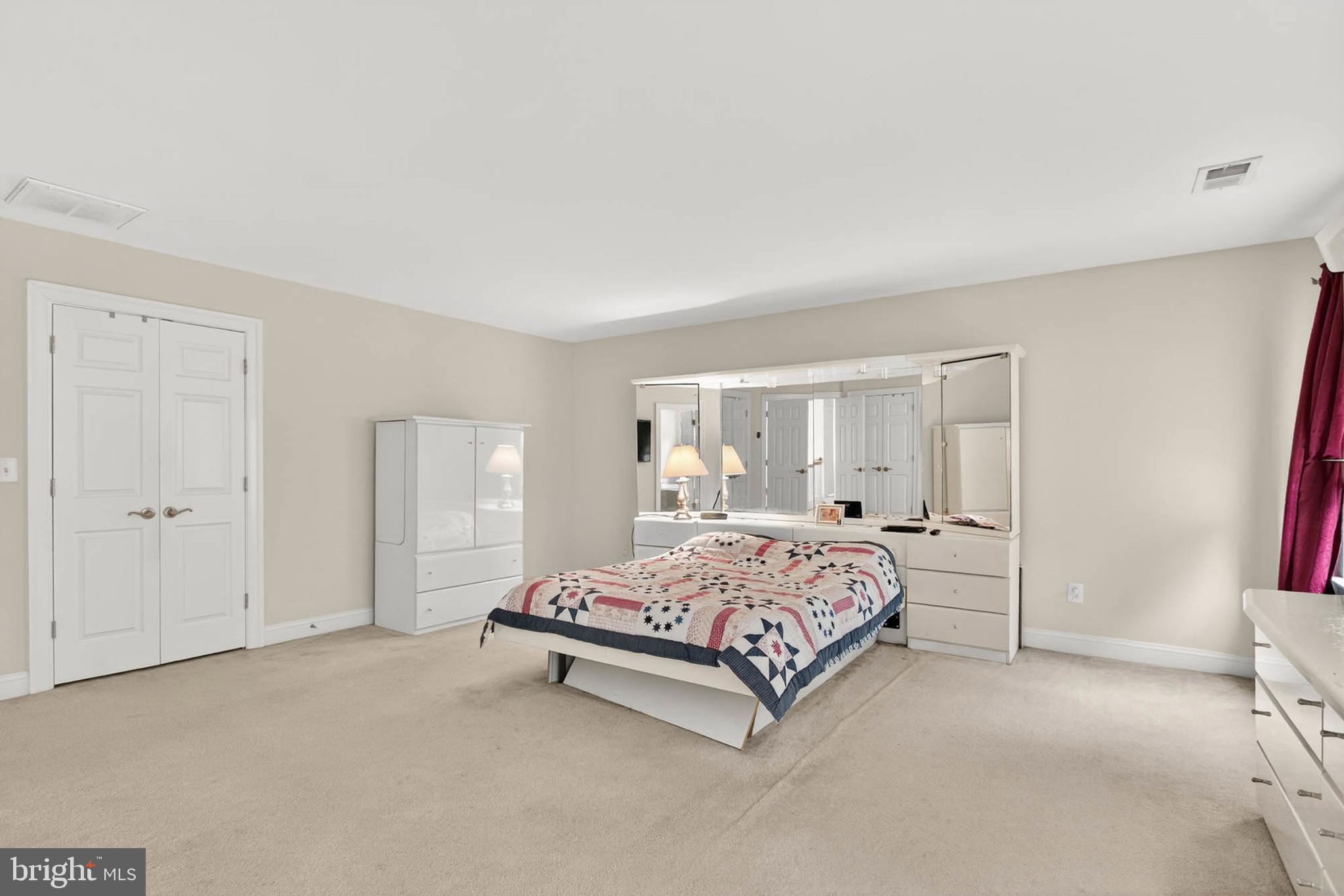 VILLAS AT SEVERNA PARK - Residential