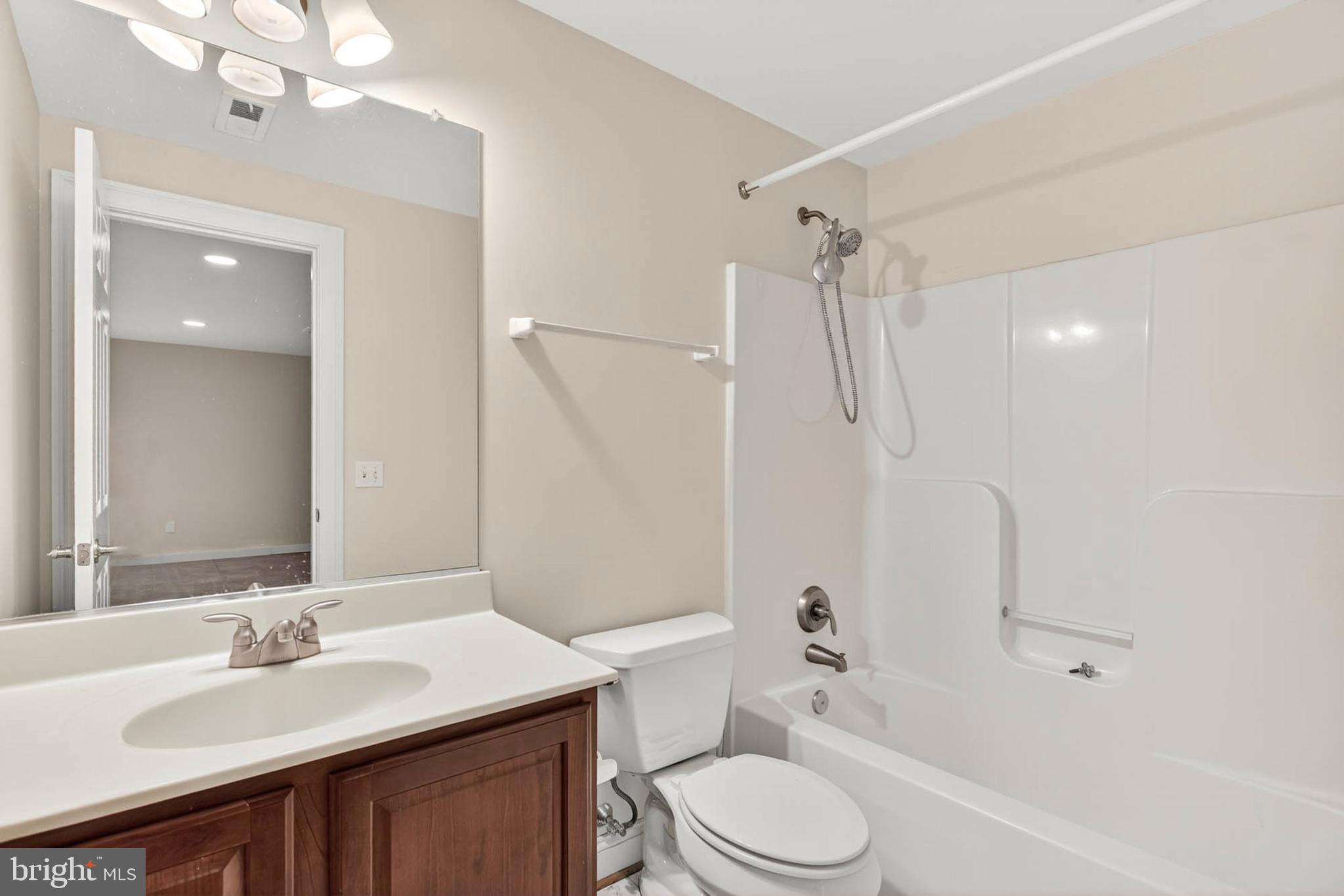 VILLAS AT SEVERNA PARK - Residential