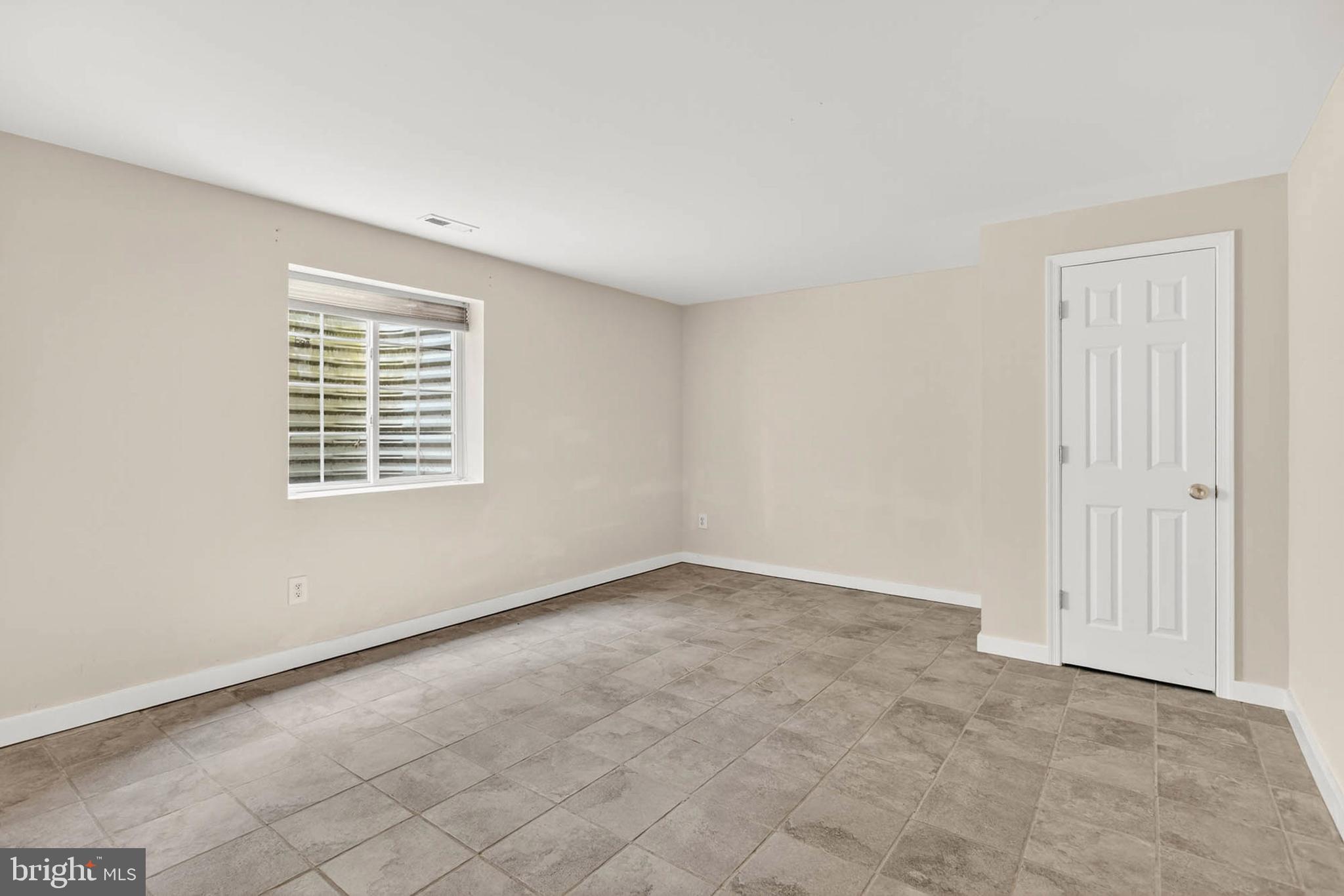 VILLAS AT SEVERNA PARK - Residential