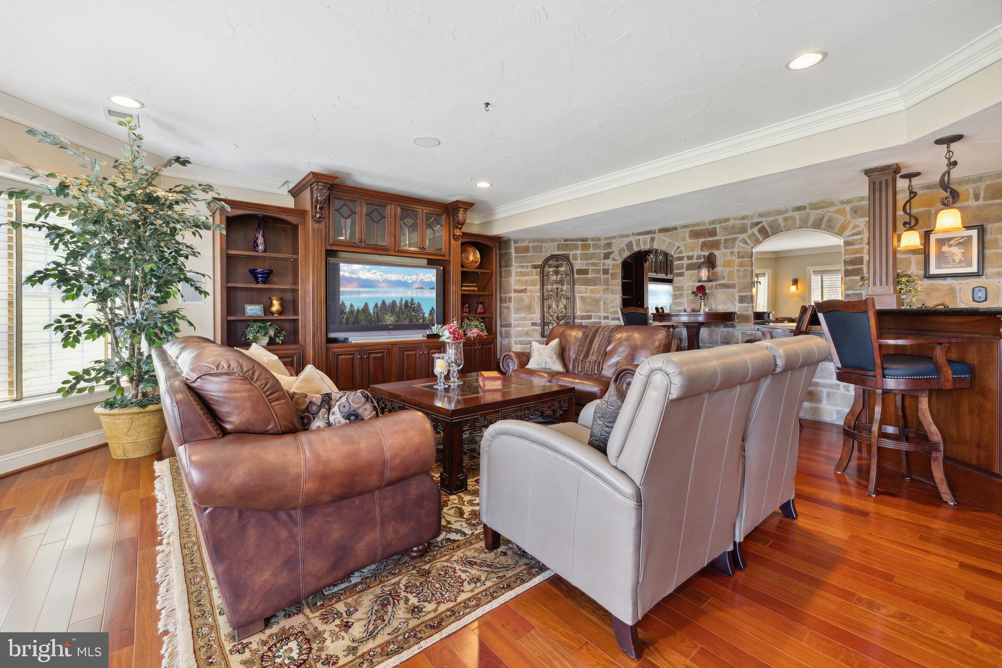 GOSHEN PARK PLACE - Residential