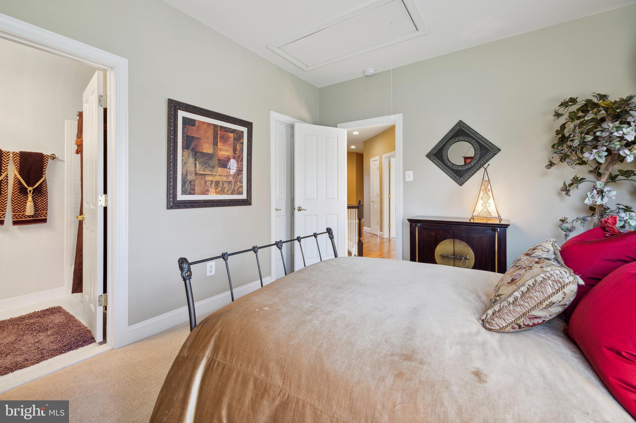 GOSHEN PARK PLACE - Residential