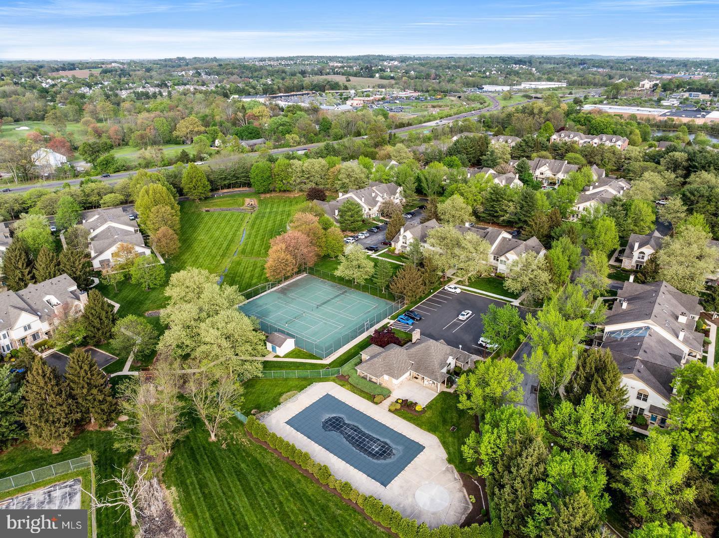 MONTGOMERY BROOK - Residential