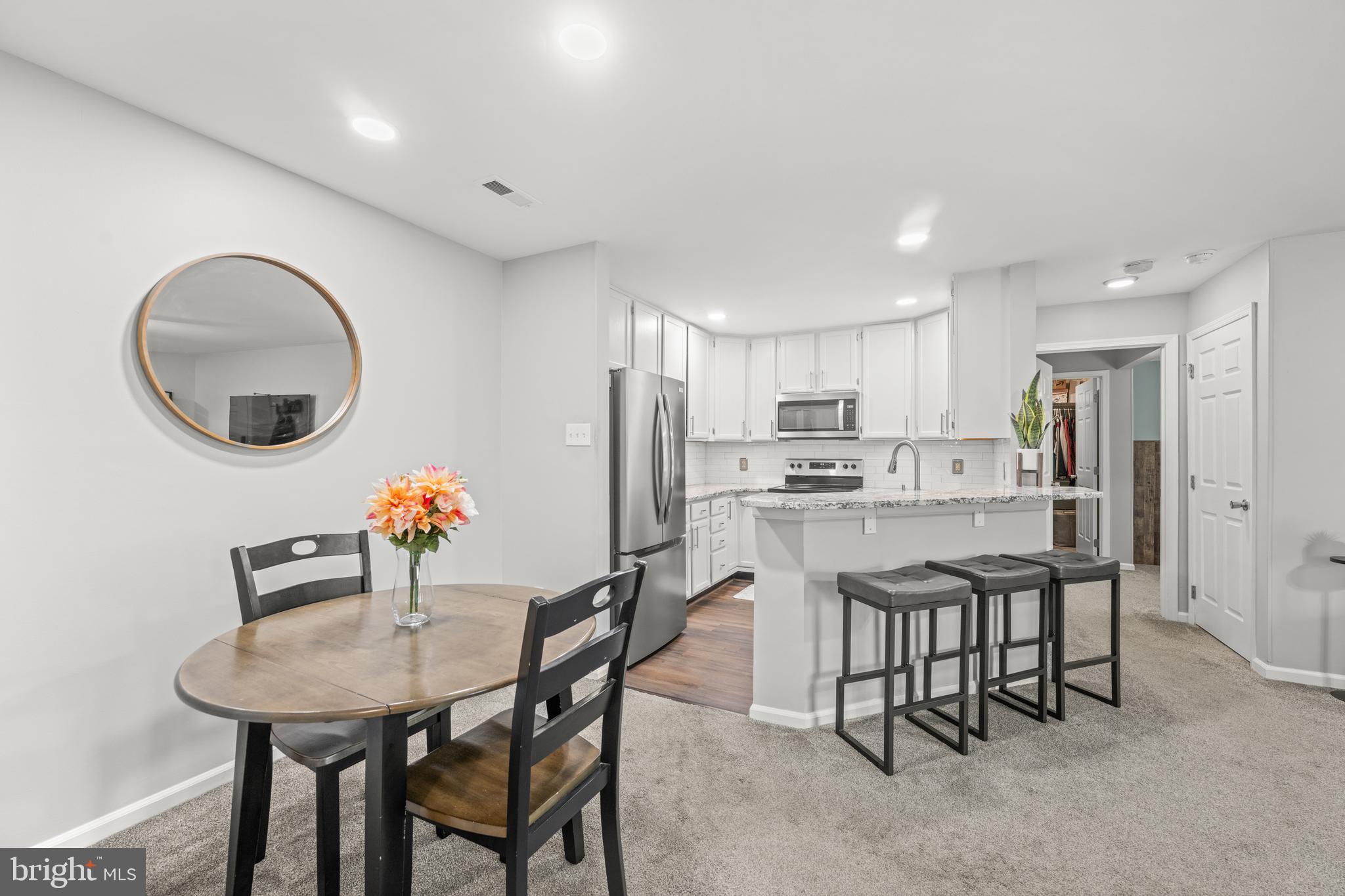 MONTGOMERY BROOK - Residential