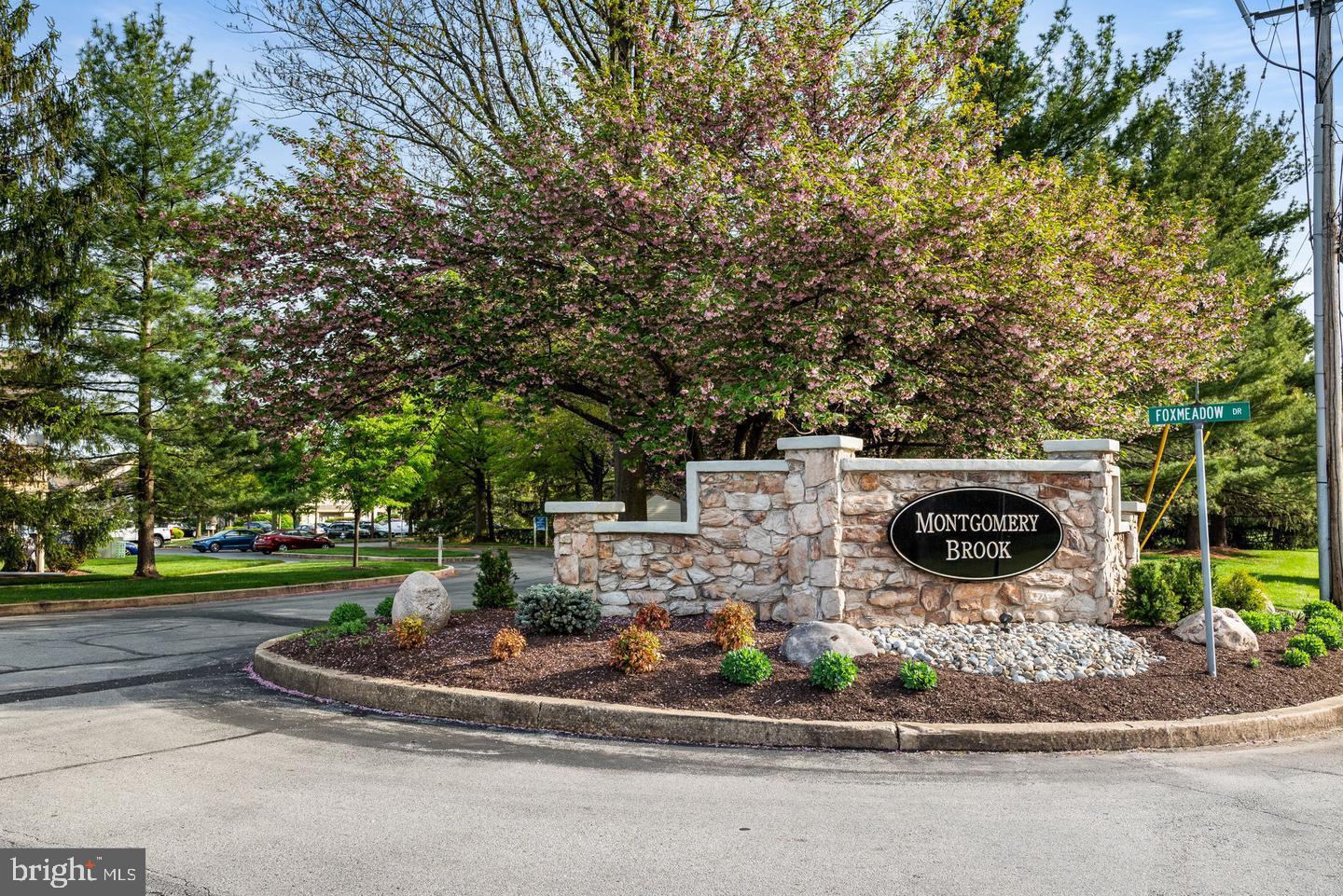 MONTGOMERY BROOK - Residential