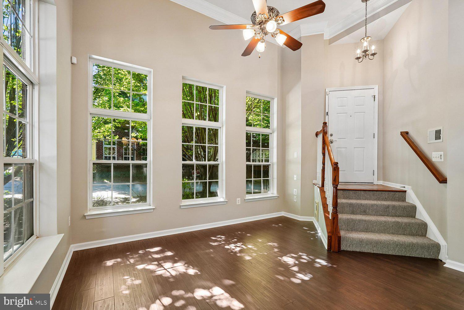 THE TOWNES AT VILLAGE PLACE - Residential