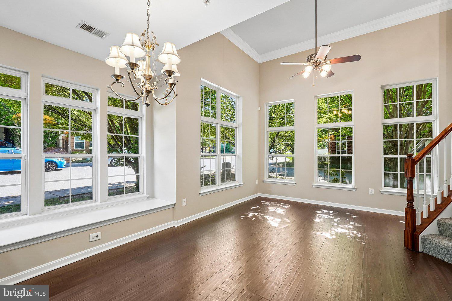 THE TOWNES AT VILLAGE PLACE - Residential