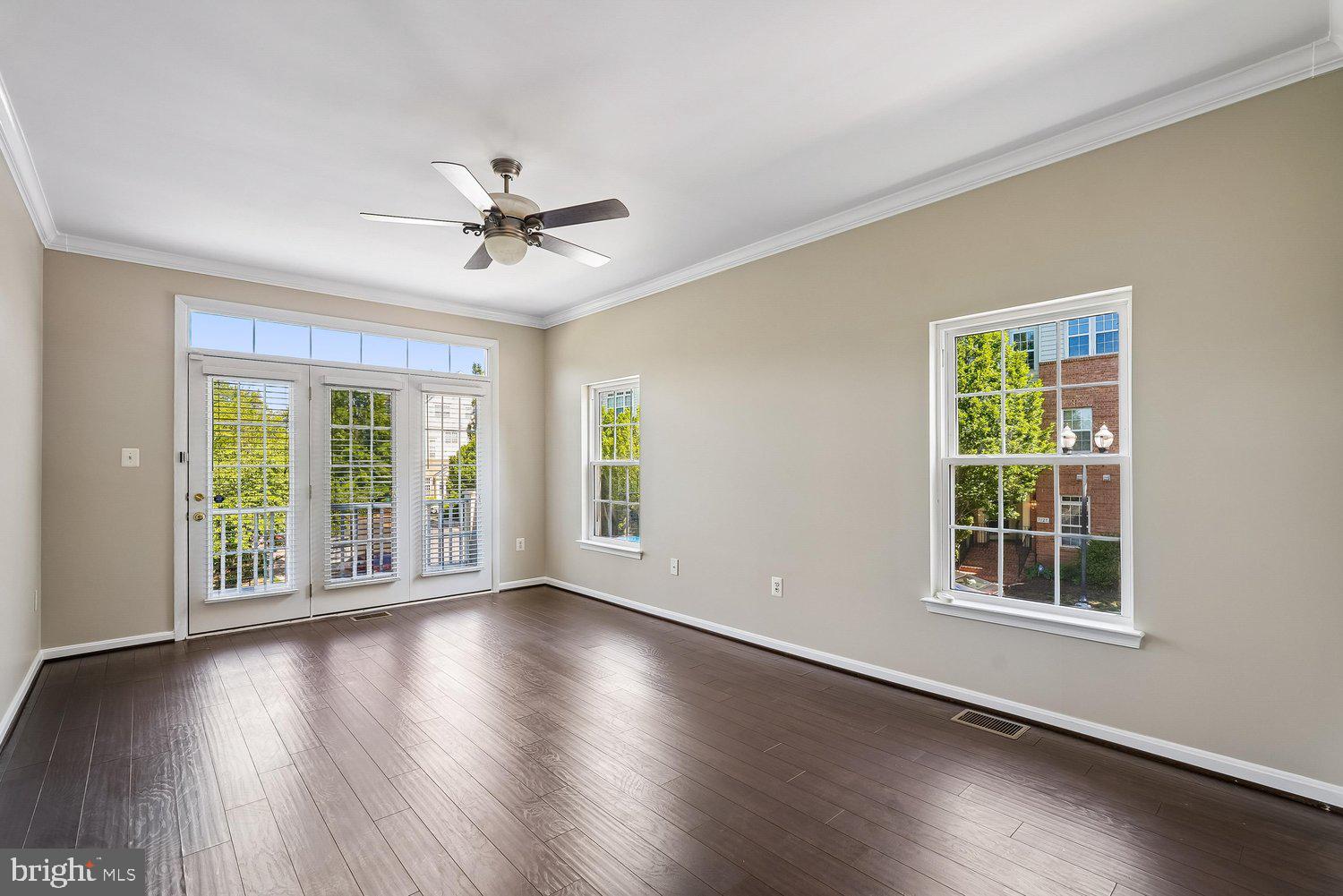 THE TOWNES AT VILLAGE PLACE - Residential