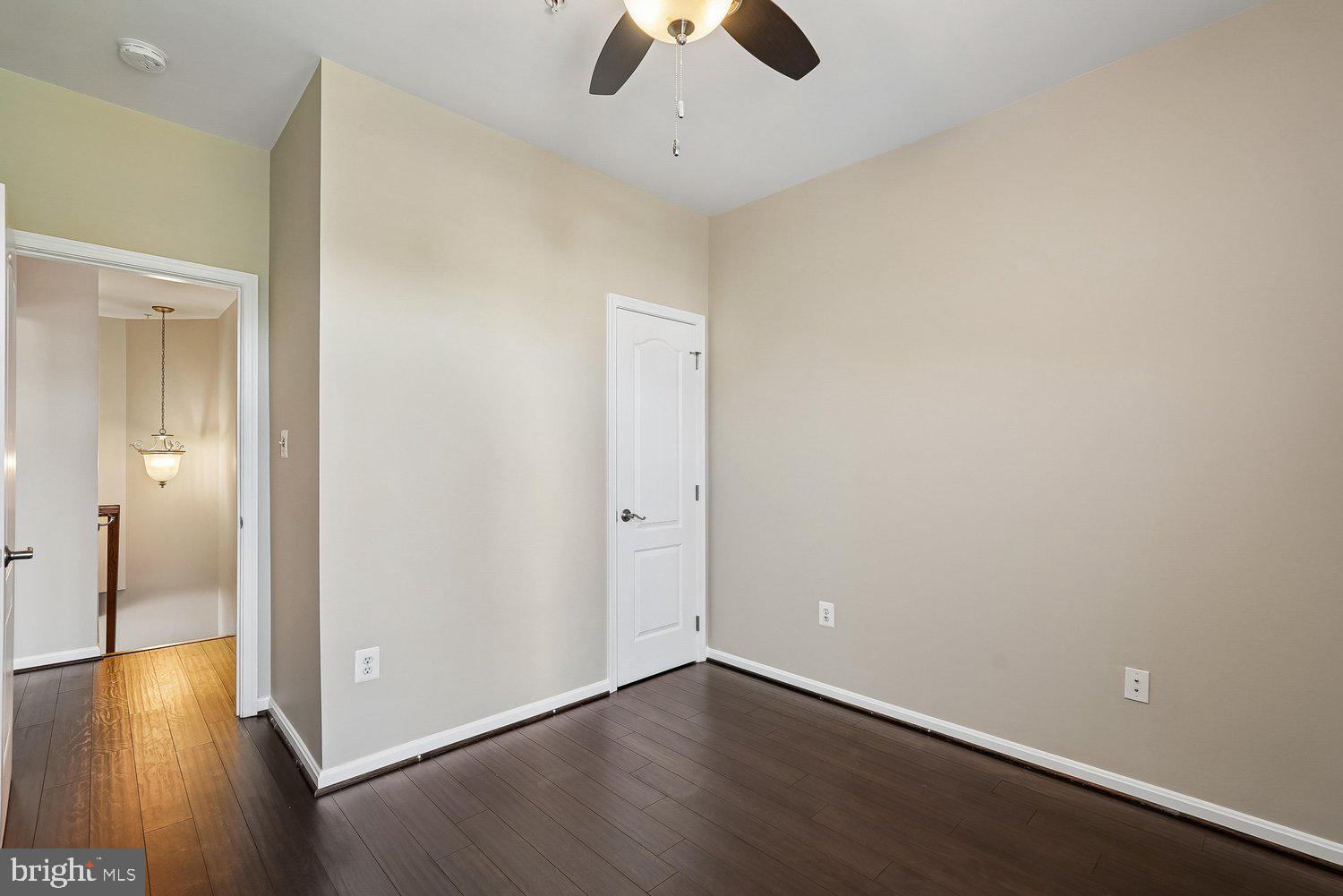 THE TOWNES AT VILLAGE PLACE - Residential
