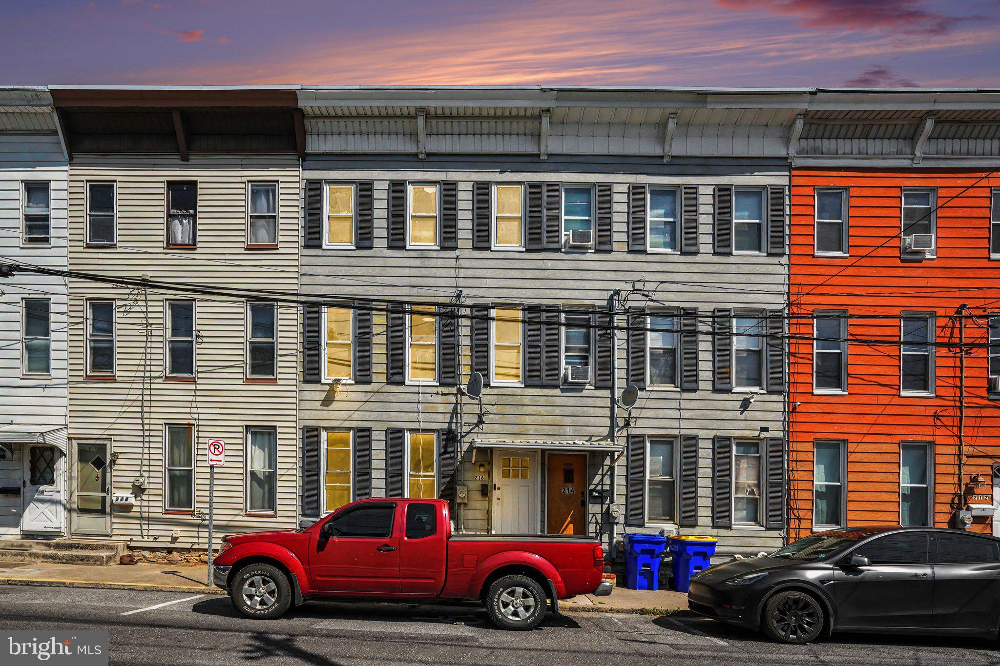 216 W ALLEN STREET