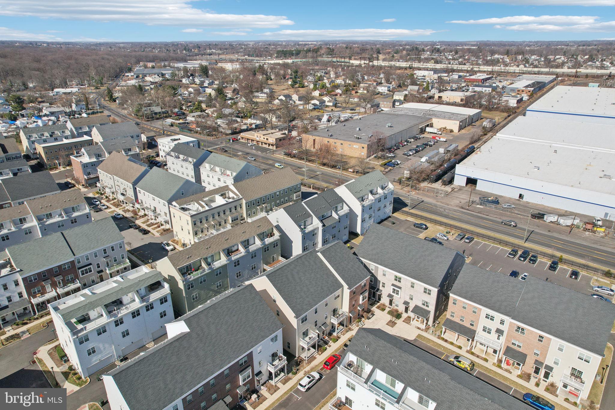 WATERSIDE - Residential