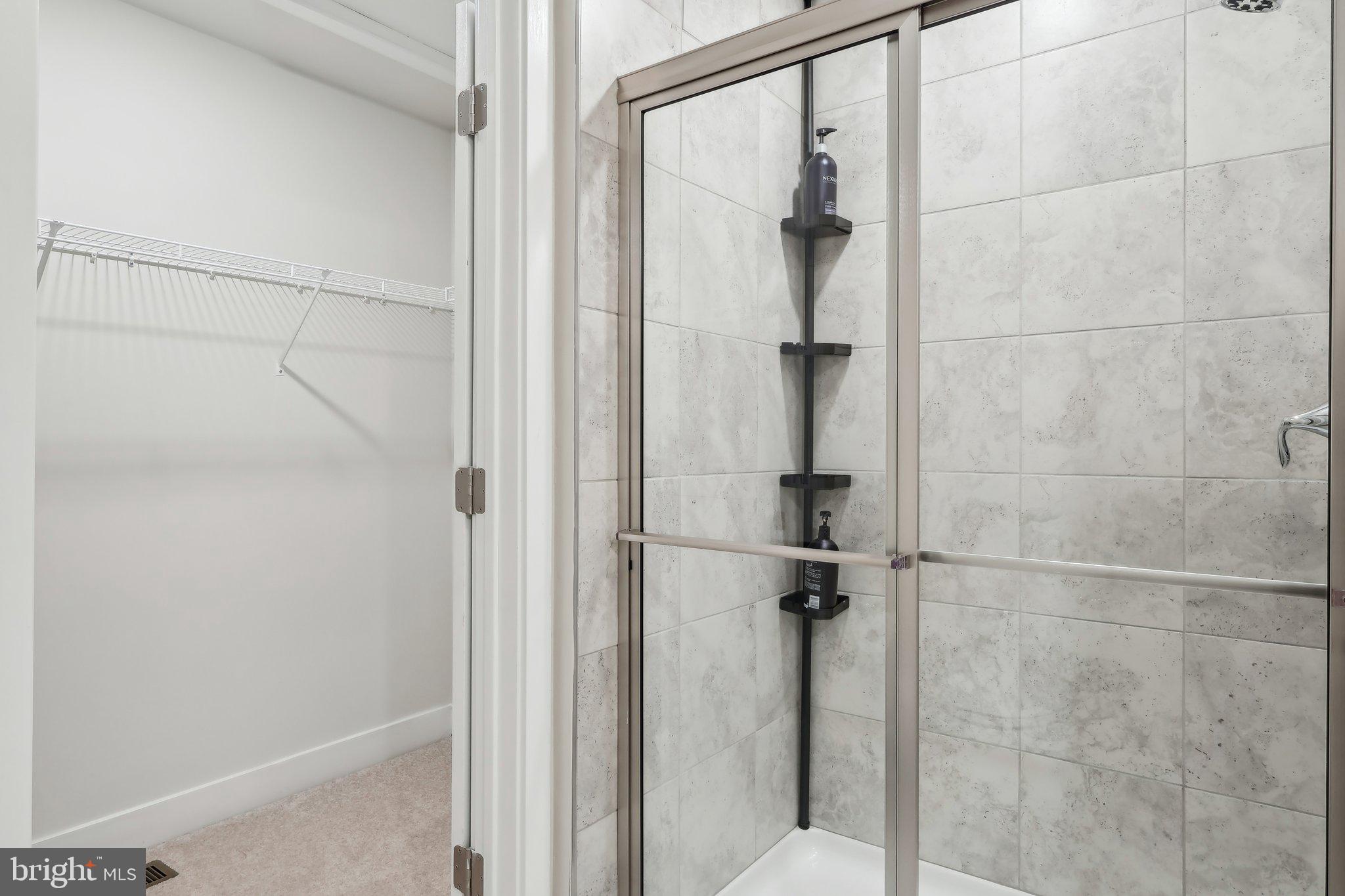 WATERSIDE - Residential