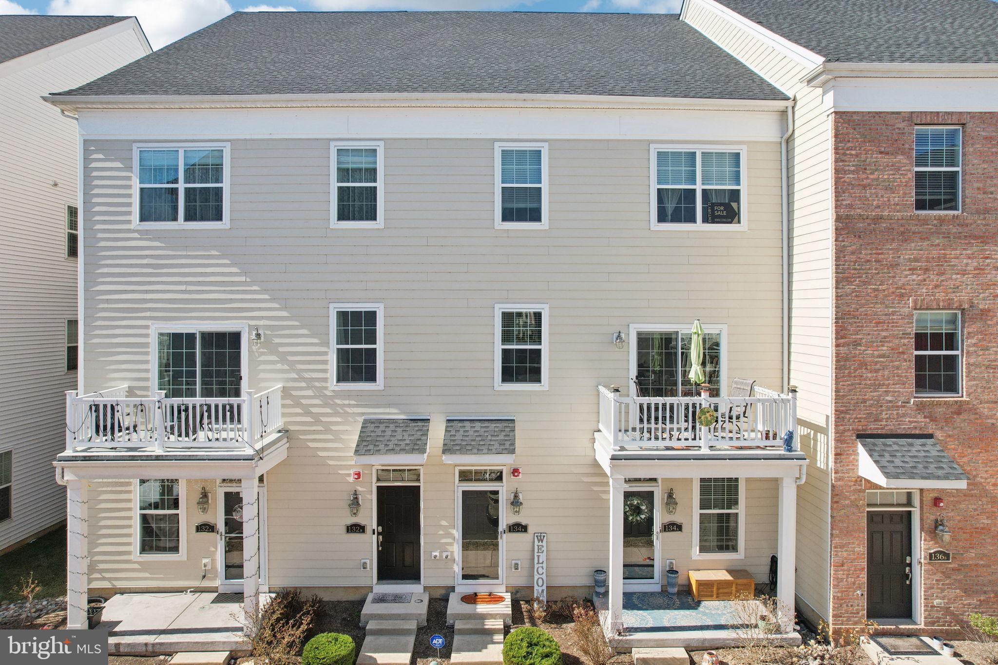 WATERSIDE - Residential