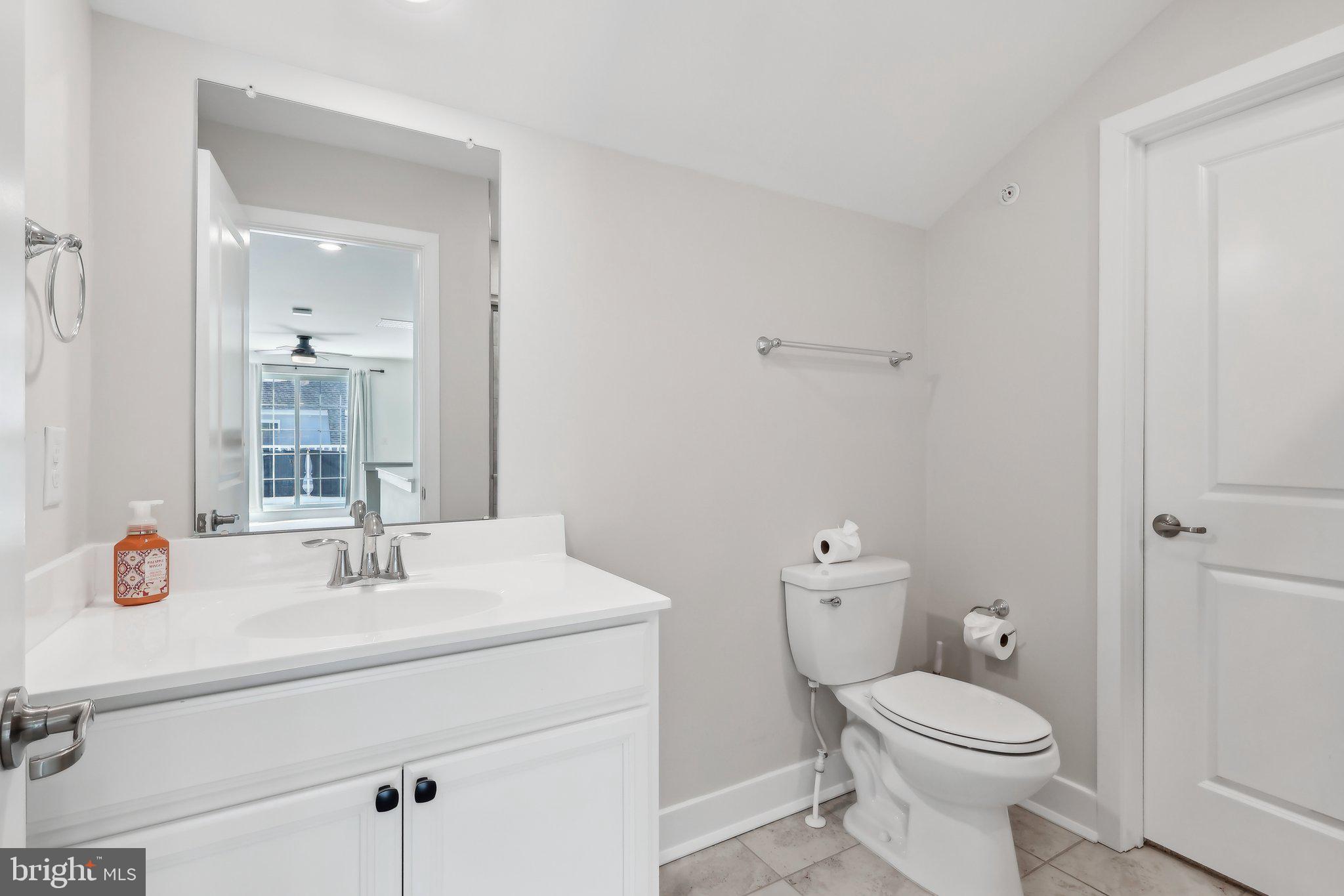 WATERSIDE - Residential