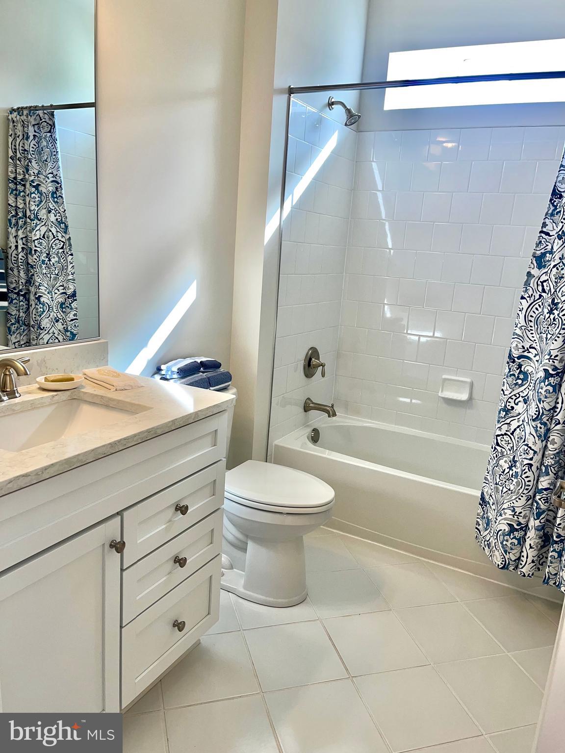 BAY BRIDGE COVE - Residential Lease