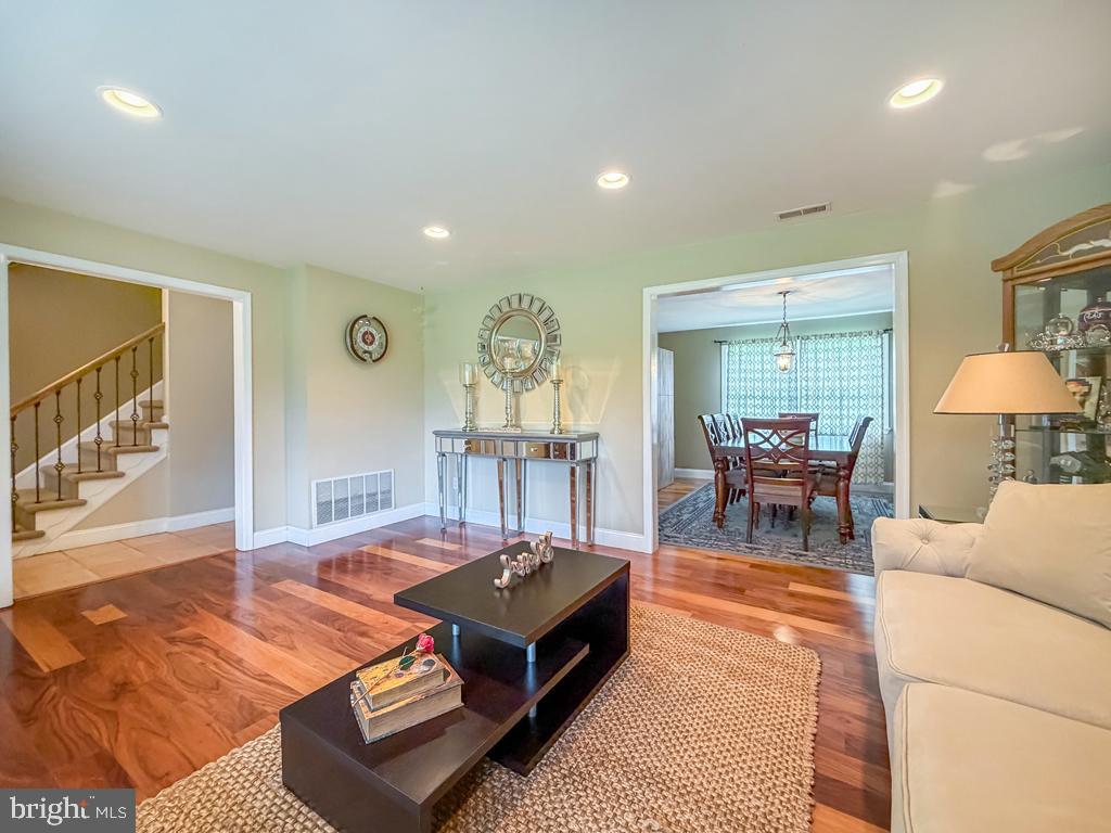 SPRING GARDEN MILL - Residential