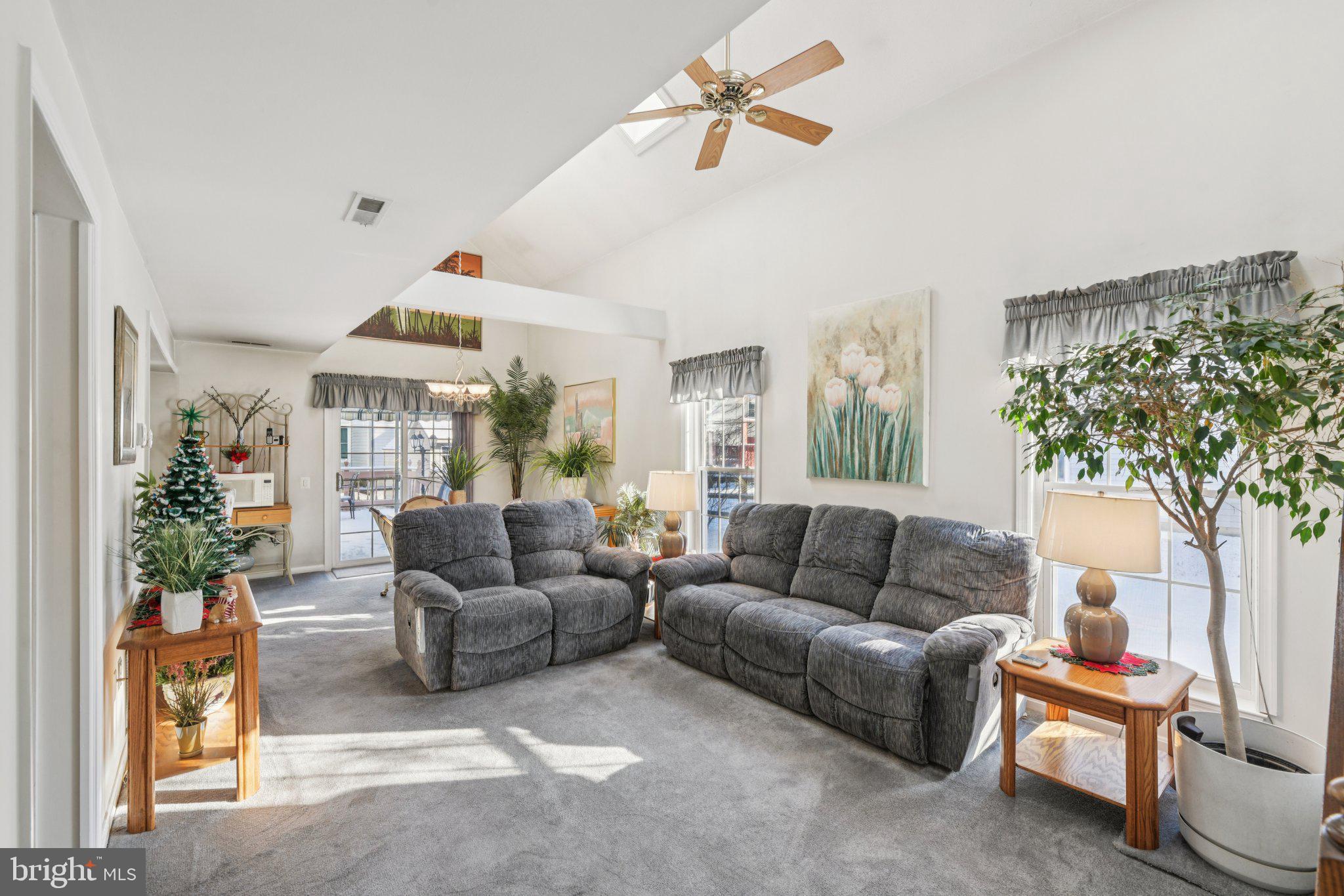 ST CHARLES DORCHESTER - Residential