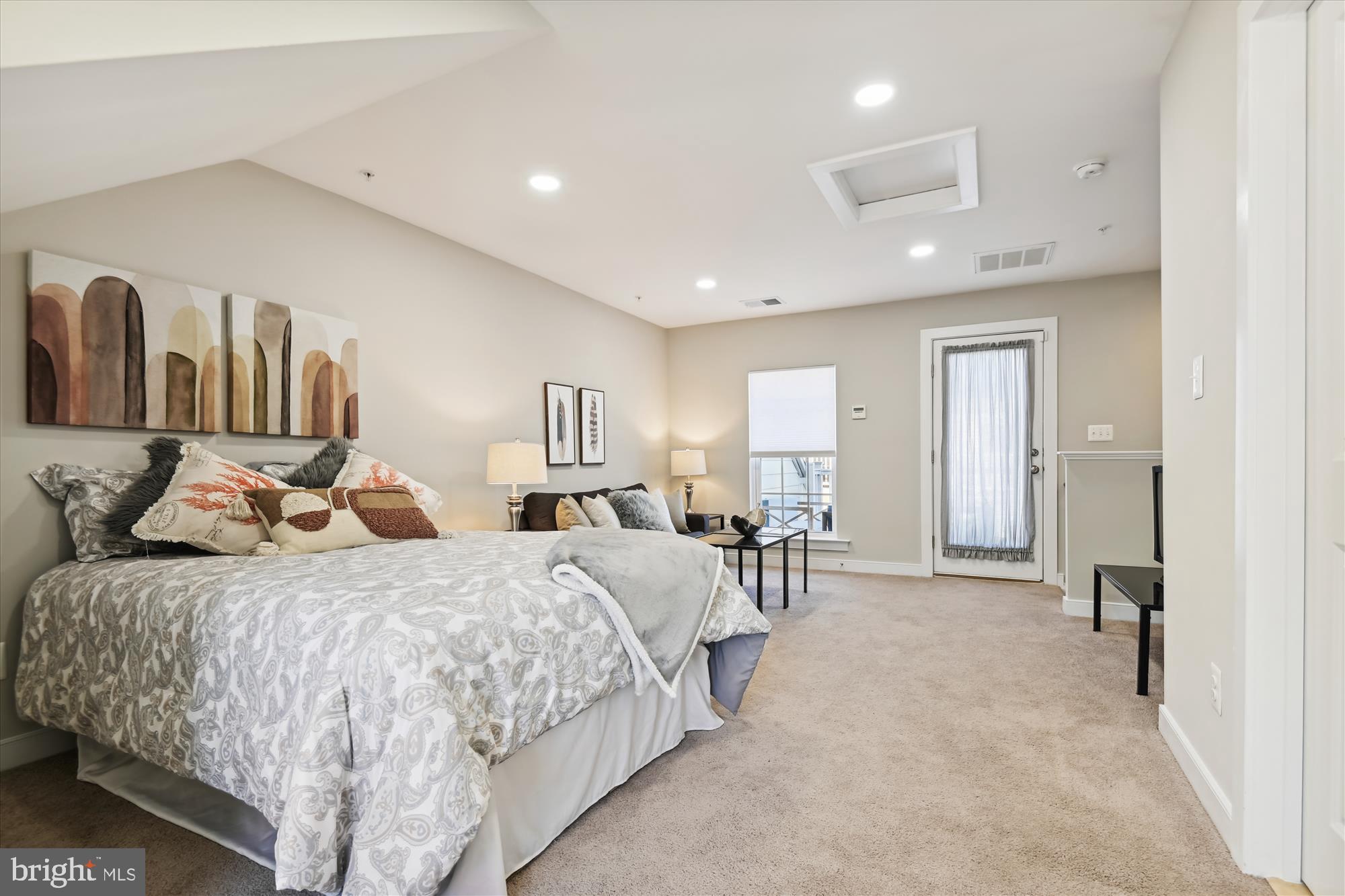 TOWSON MANOR VILLAGE - Residential