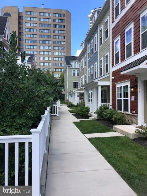 TOWSON MANOR VILLAGE - Residential