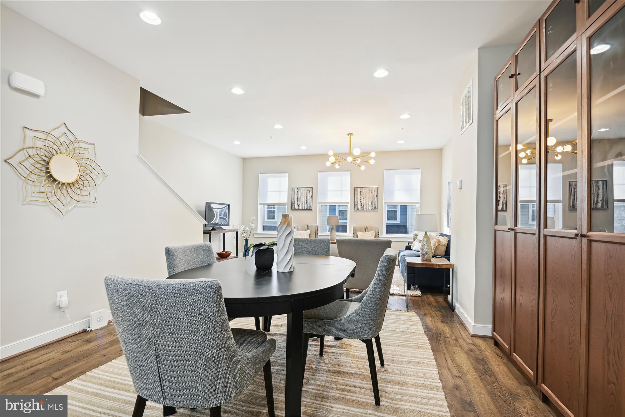 TOWSON MANOR VILLAGE - Residential