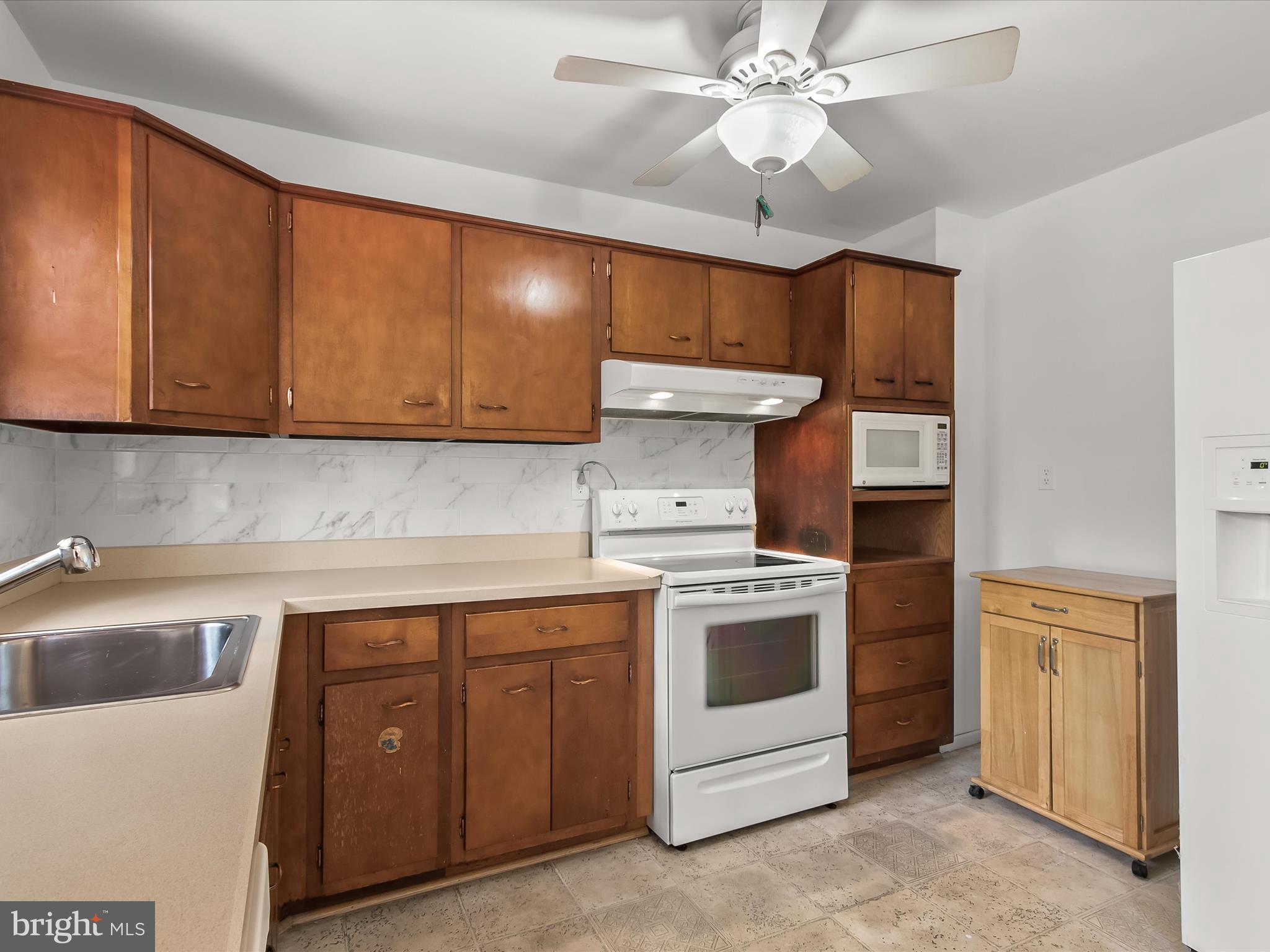 GOOD LUCK ESTATES - Residential