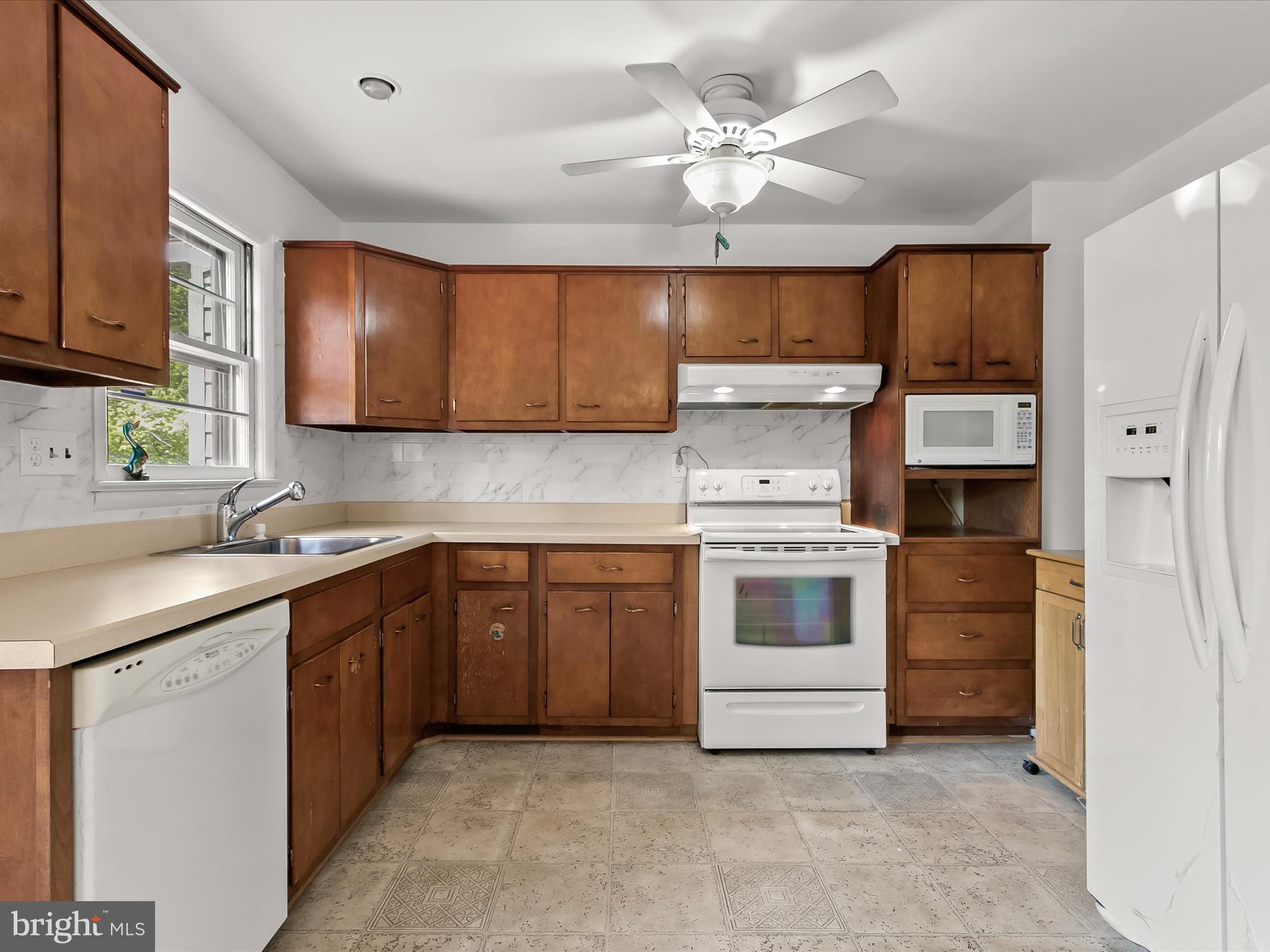 GOOD LUCK ESTATES - Residential