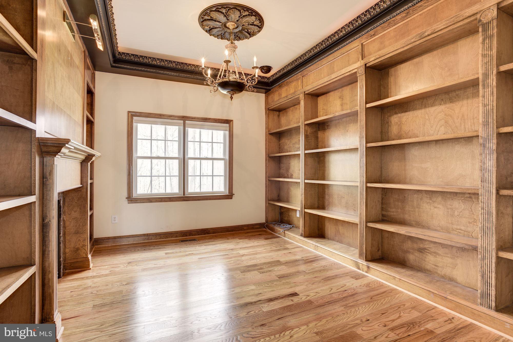 PINDELL WOODS - Residential