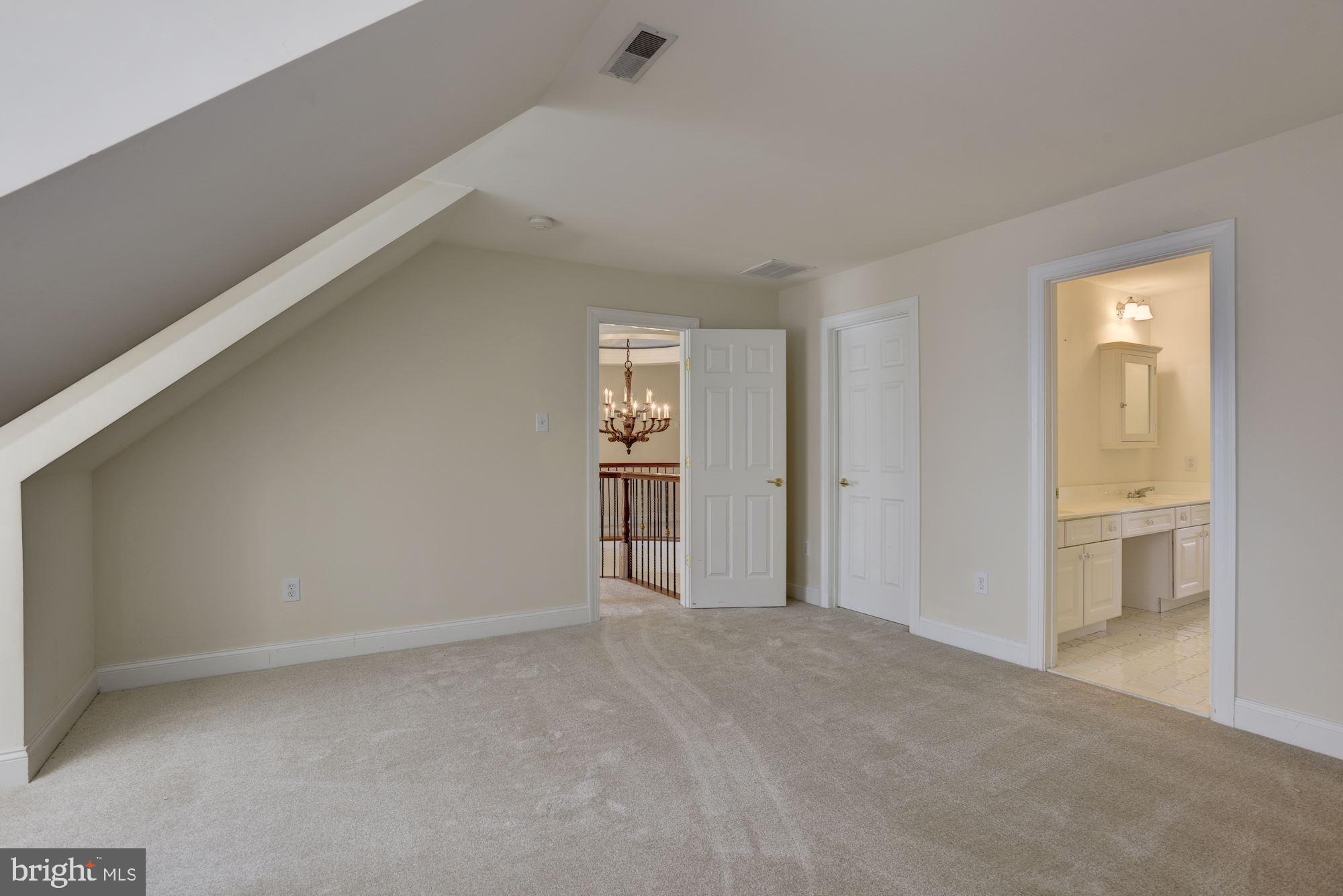 PINDELL WOODS - Residential