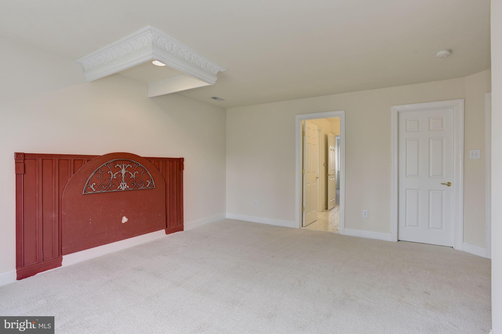 PINDELL WOODS - Residential