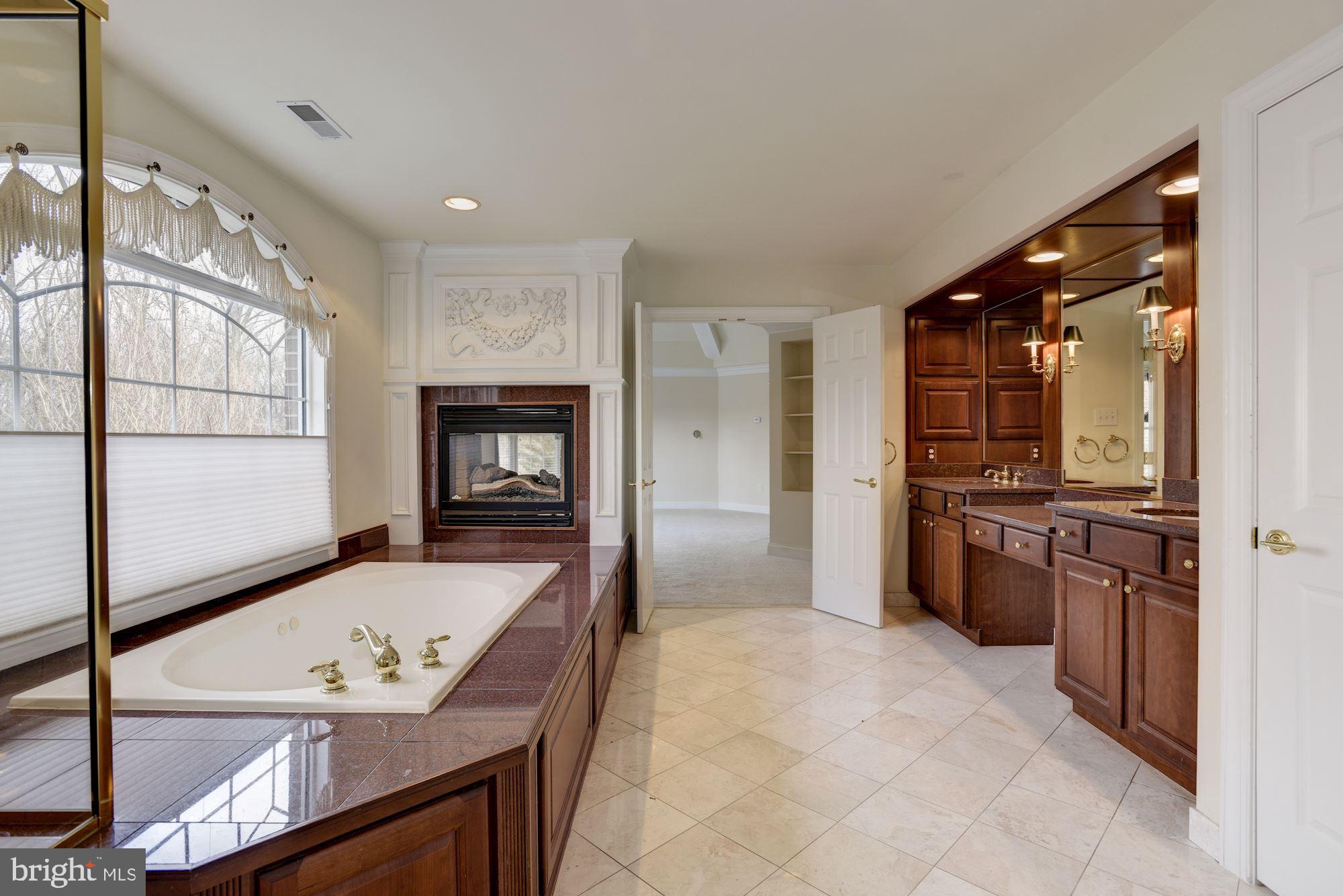 PINDELL WOODS - Residential