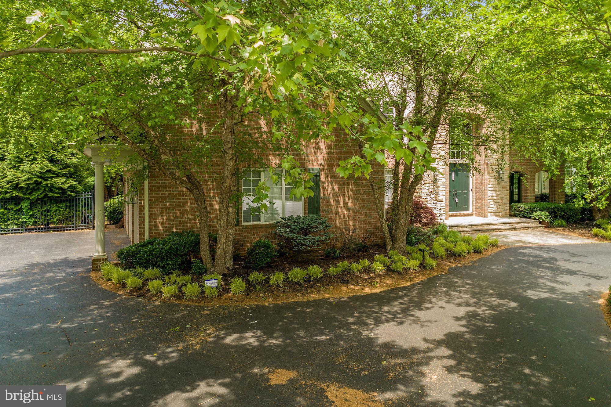 PINDELL WOODS - Residential