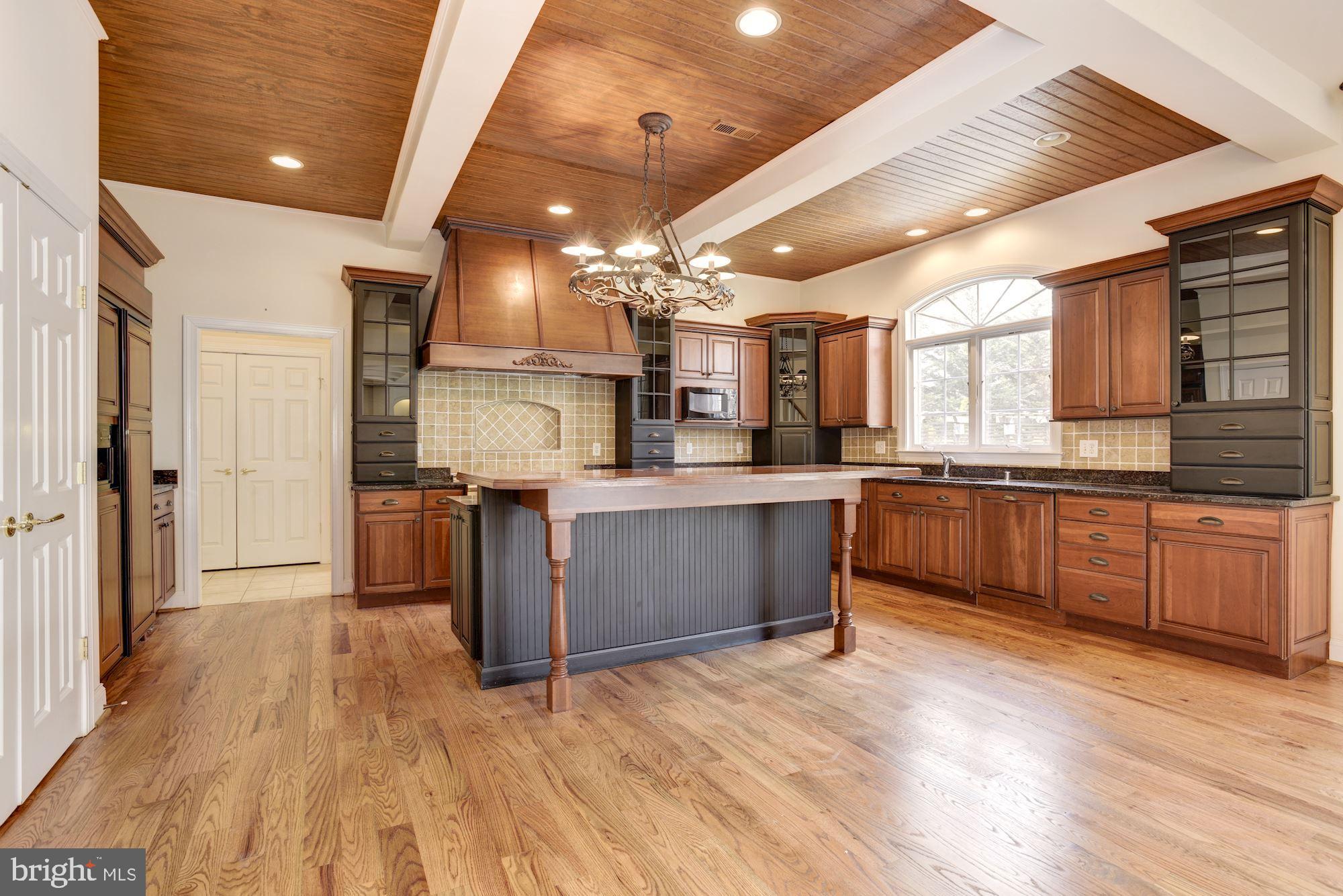 PINDELL WOODS - Residential