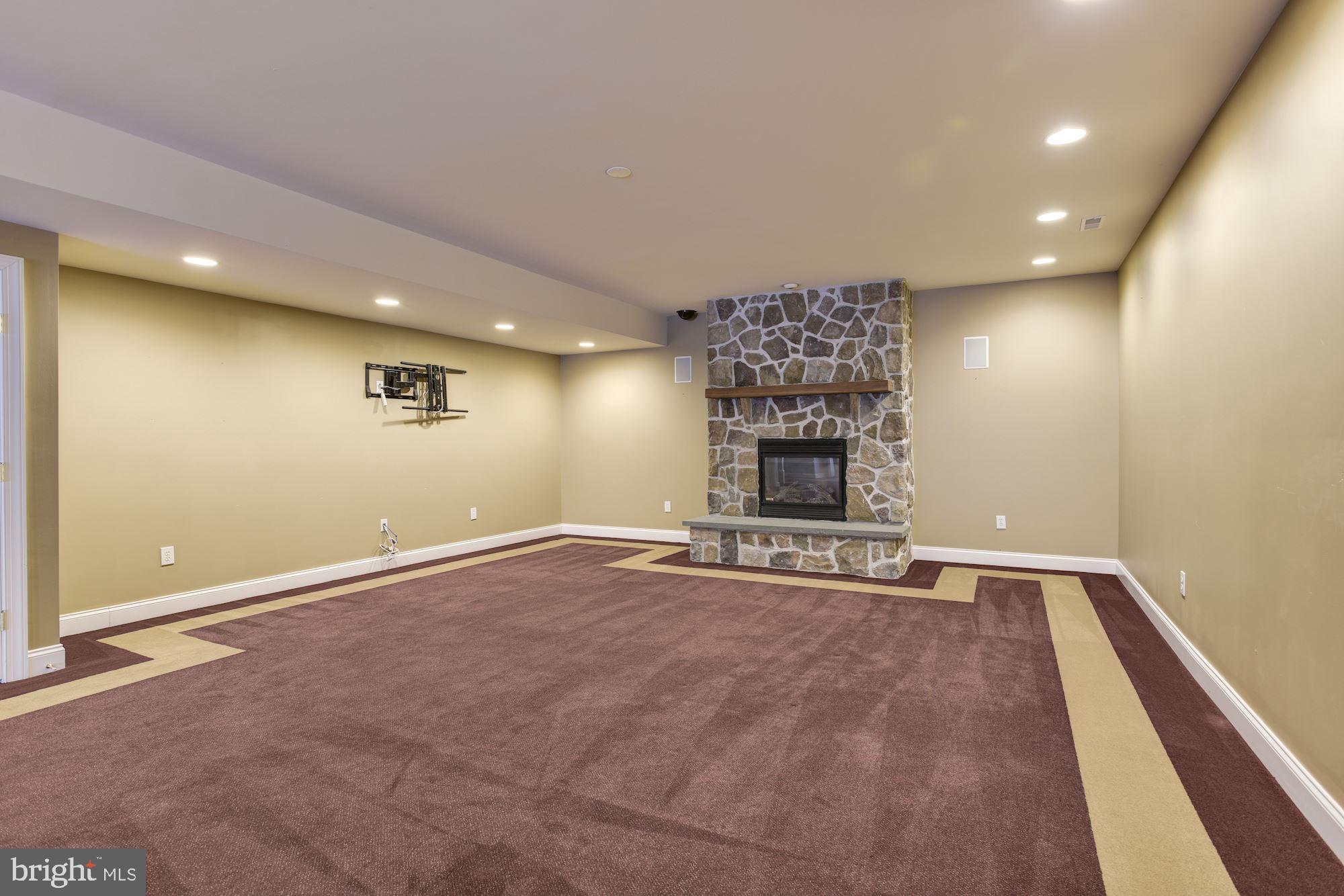 PINDELL WOODS - Residential