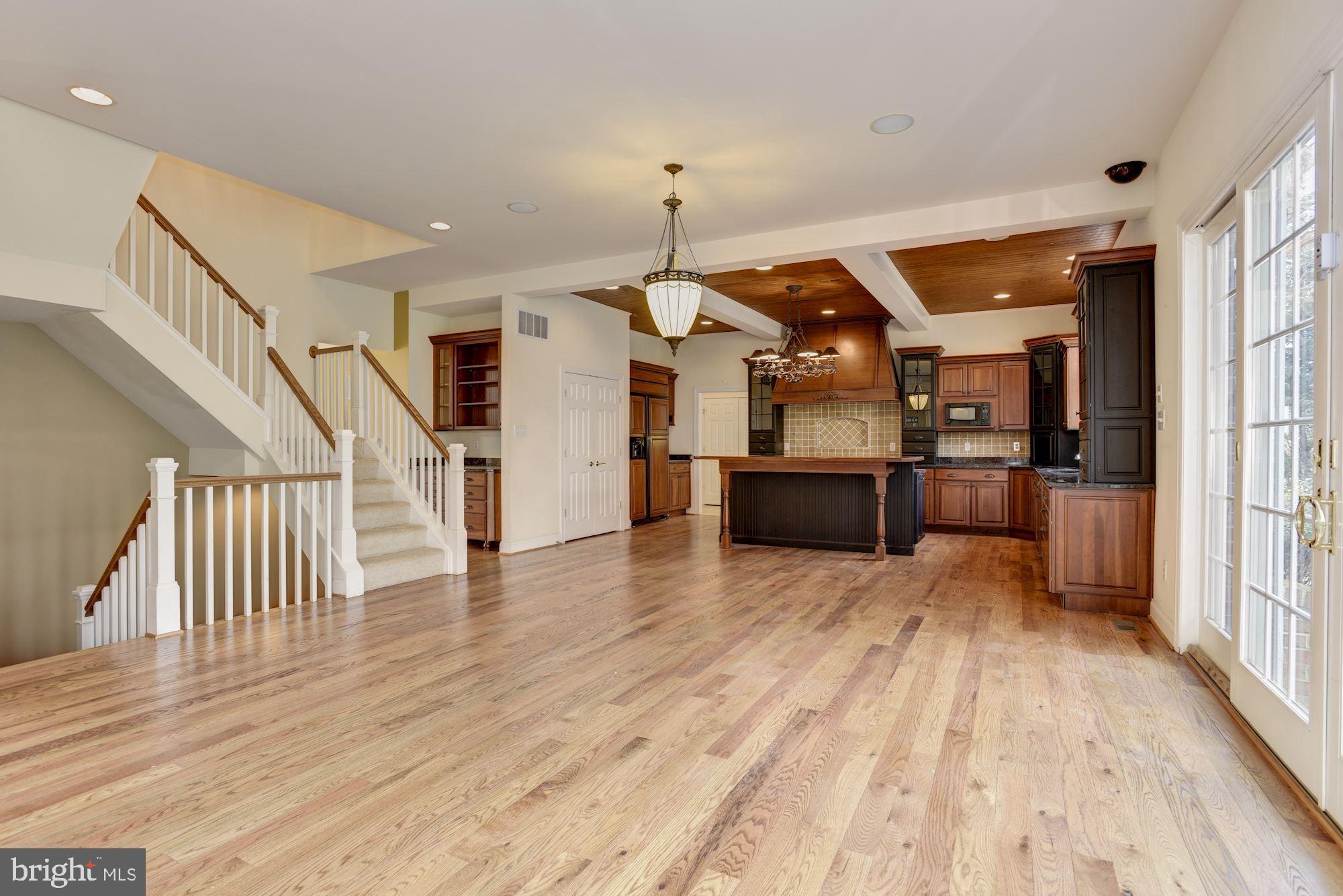 PINDELL WOODS - Residential