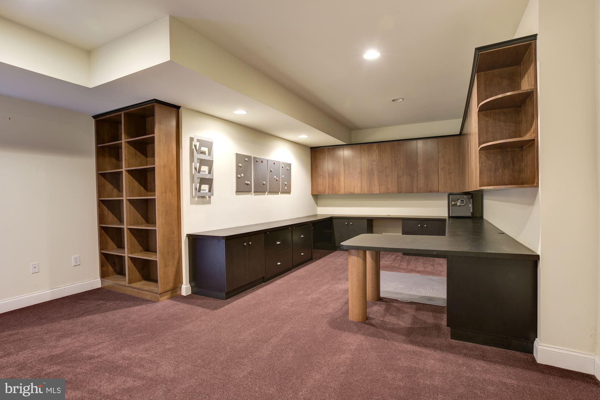 PINDELL WOODS - Residential