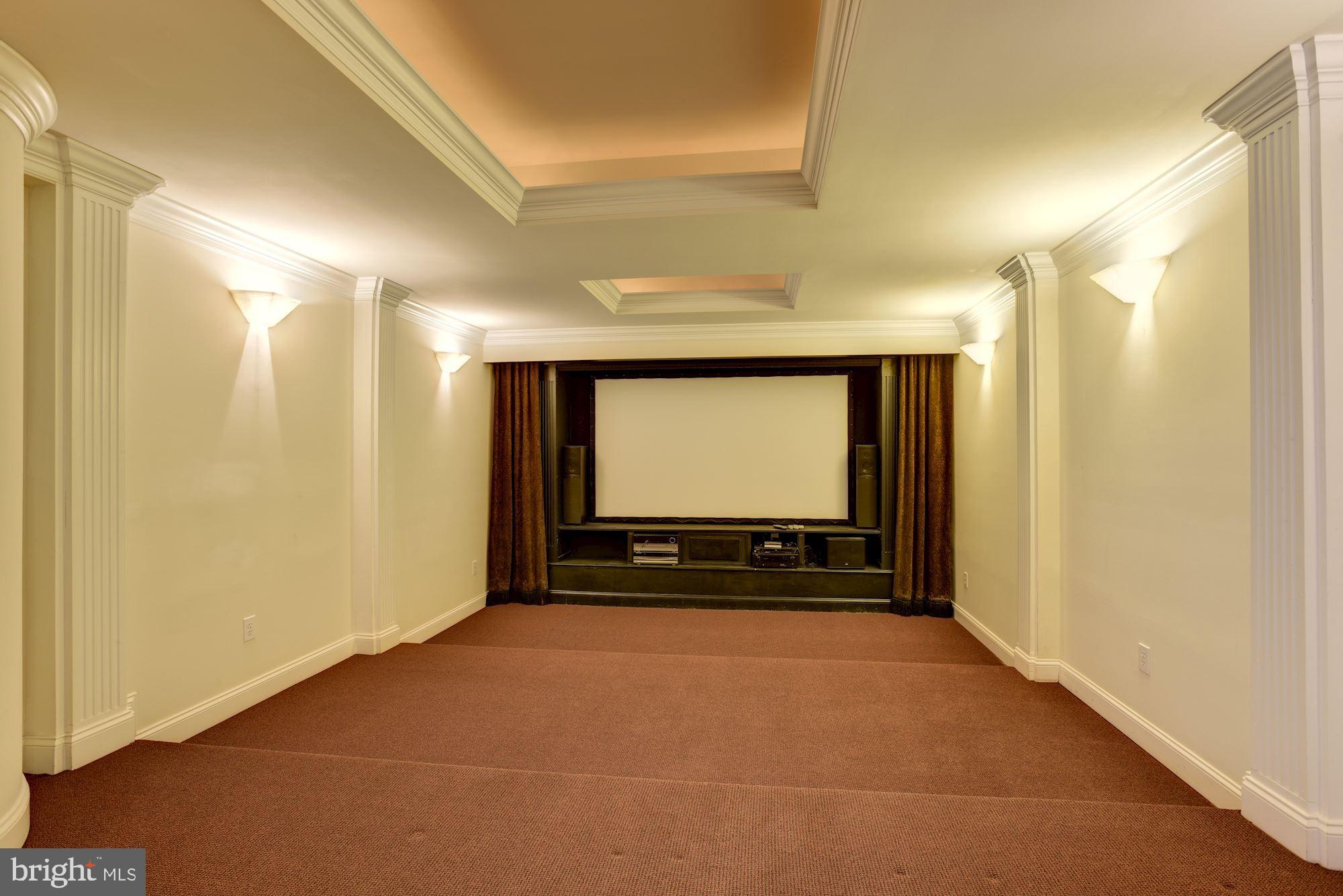 PINDELL WOODS - Residential