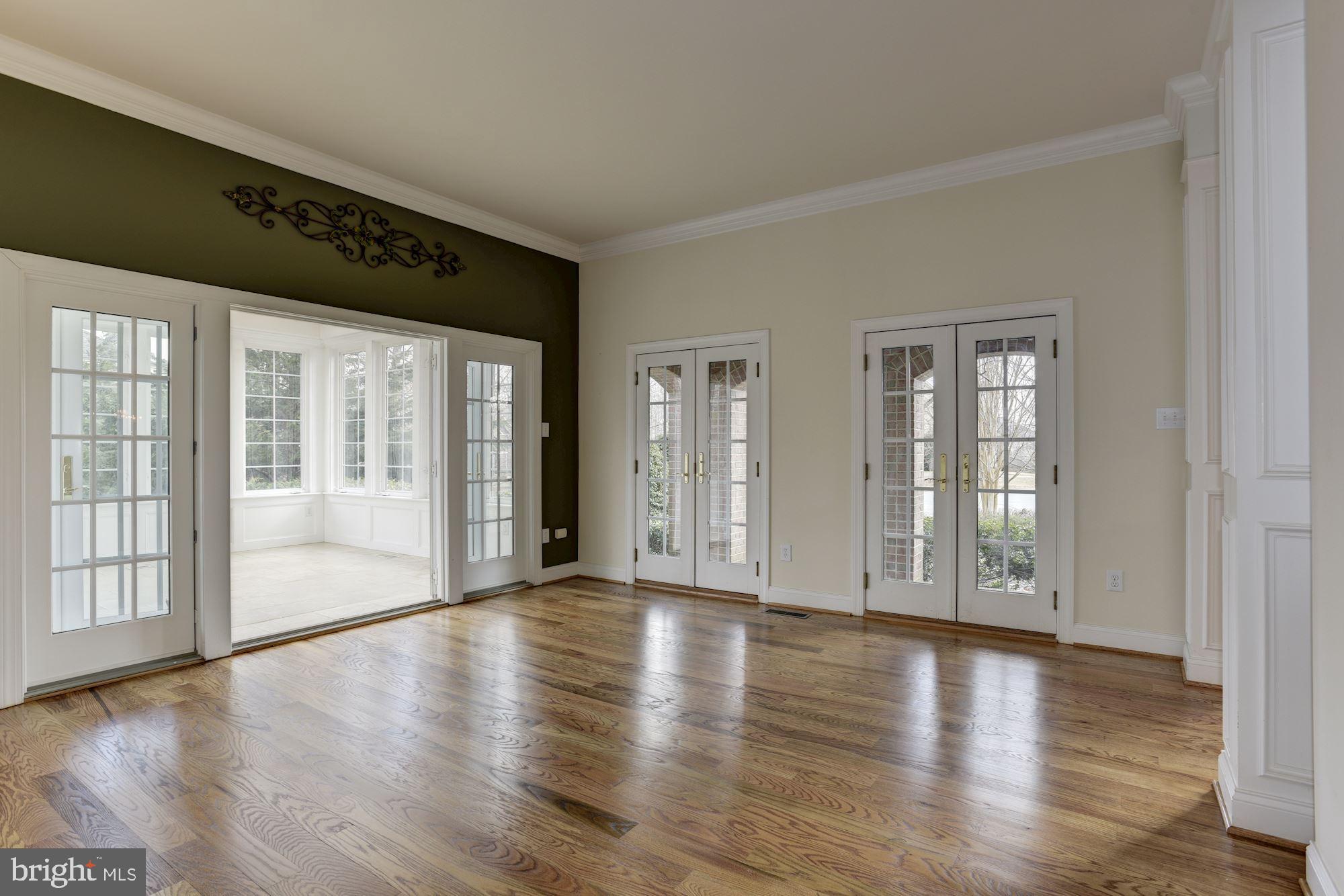 PINDELL WOODS - Residential