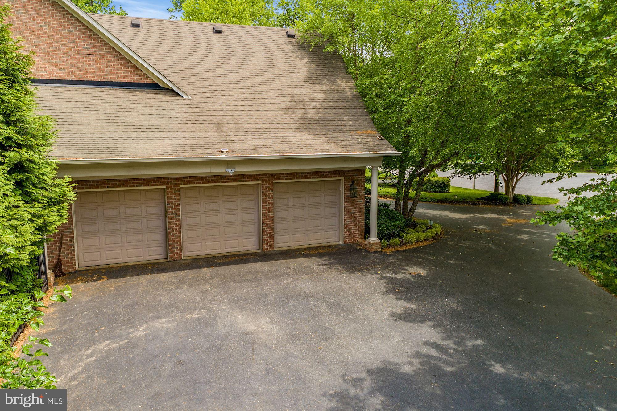 PINDELL WOODS - Residential