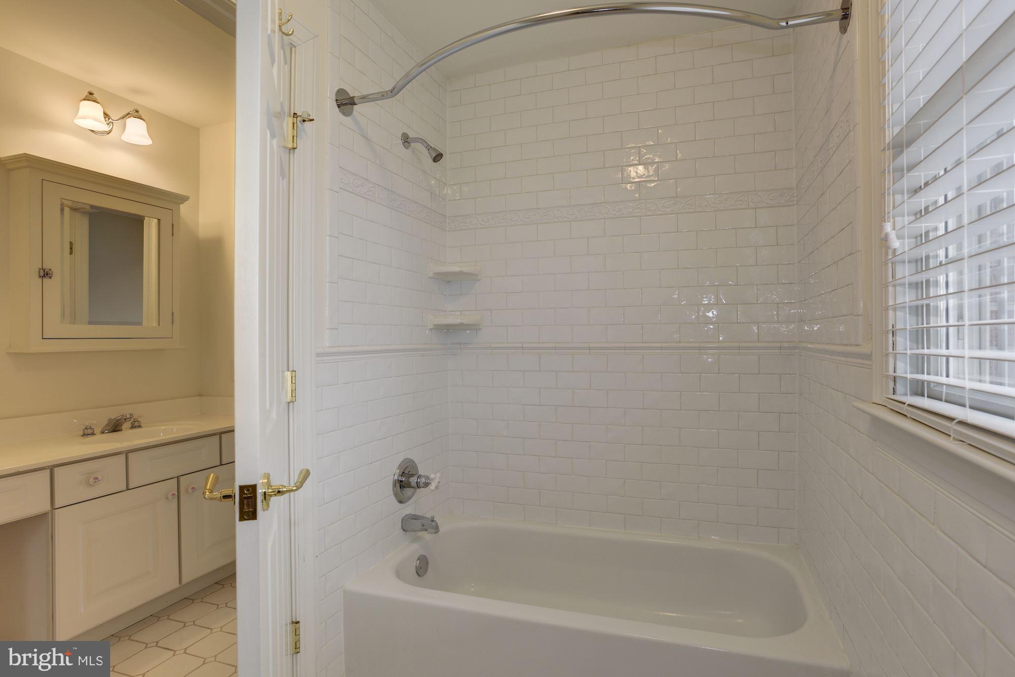 PINDELL WOODS - Residential