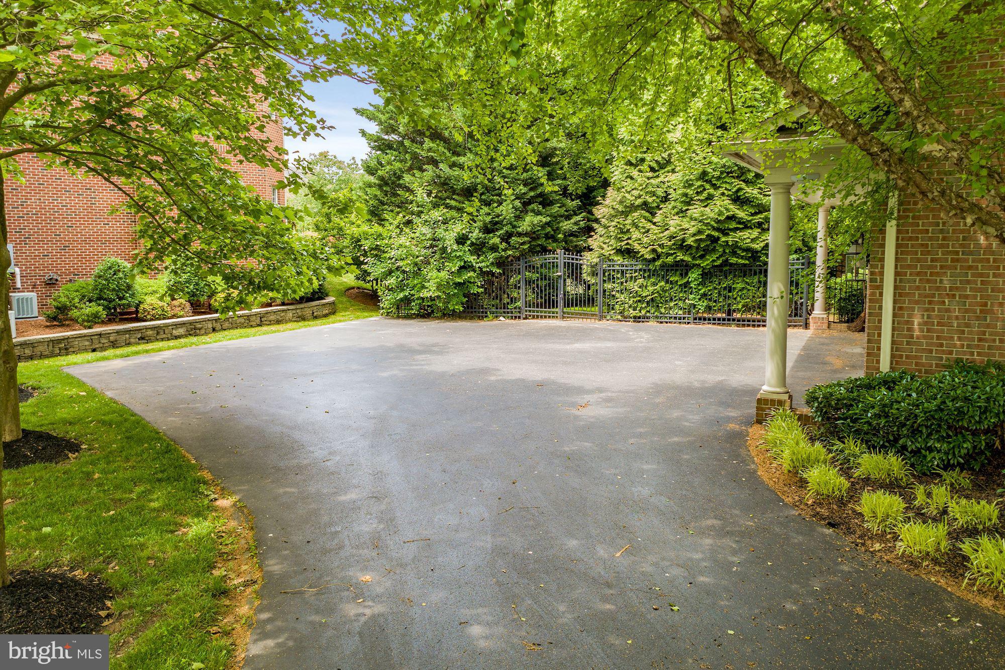 PINDELL WOODS - Residential