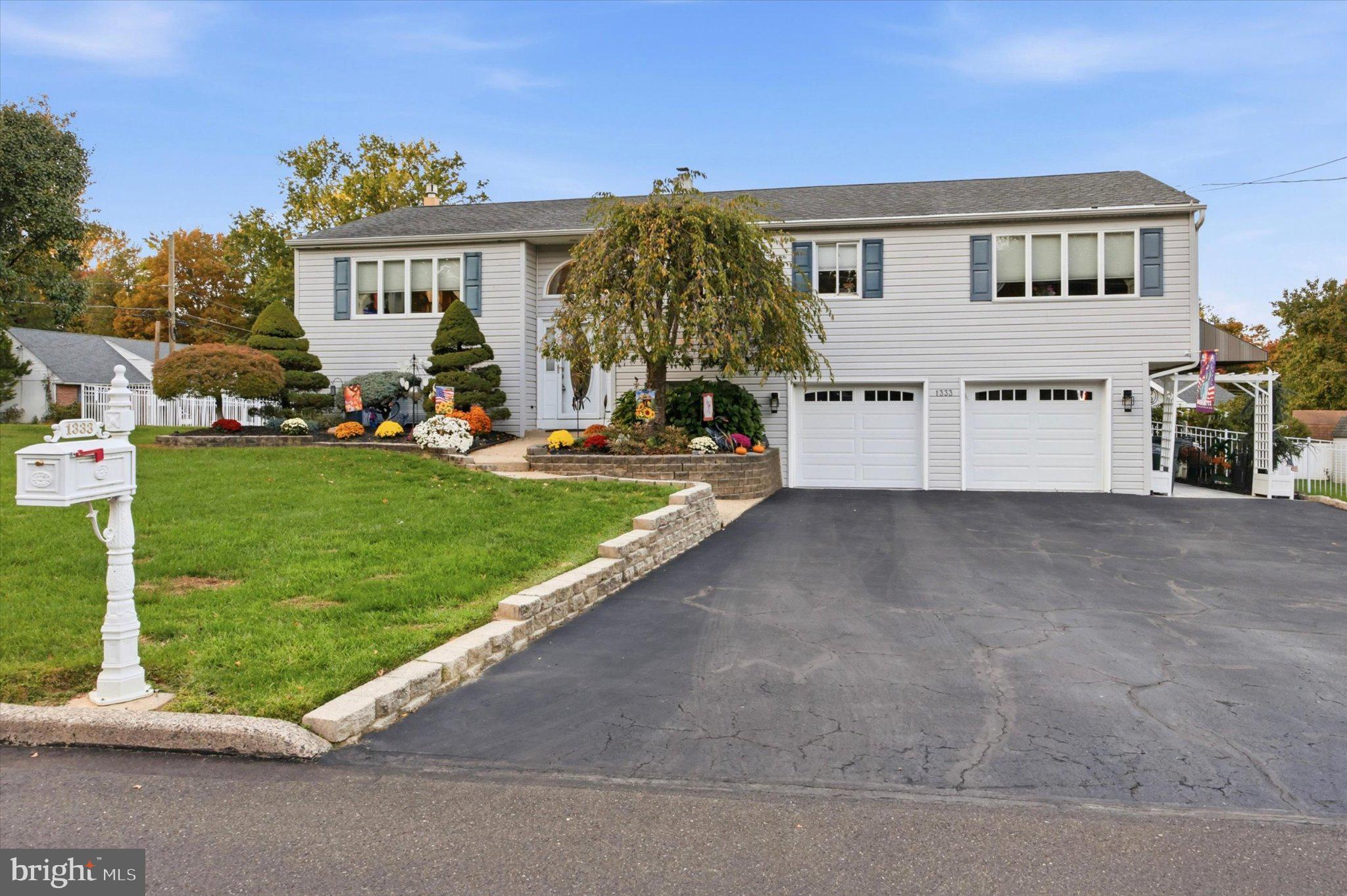 1333 GLEN ECHO DRIVE
