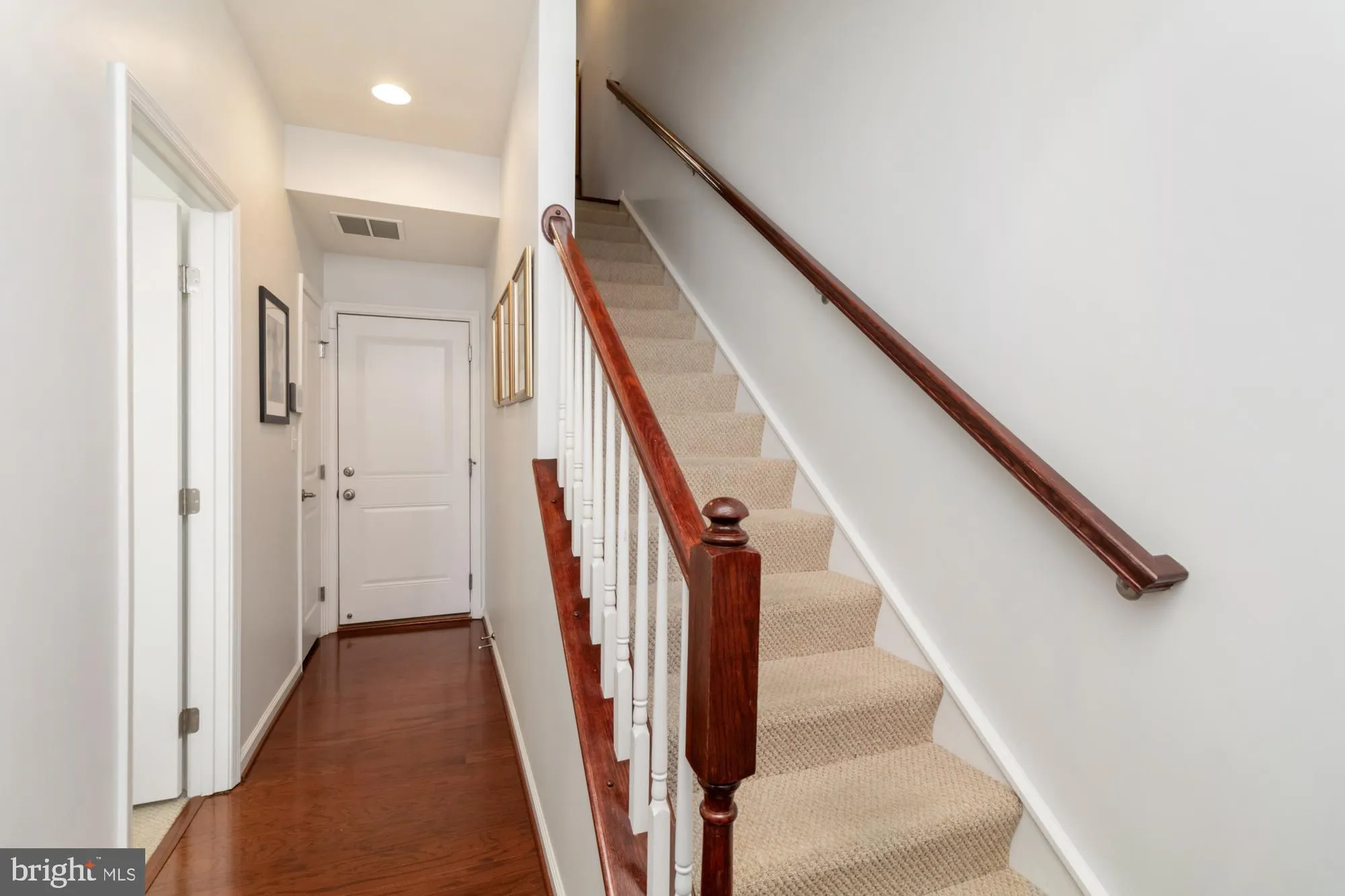 Baltimore, Maryland 21224, United States, 3 Bedrooms Bedrooms, ,3 BathroomsBathrooms,Residential,Pending,90789