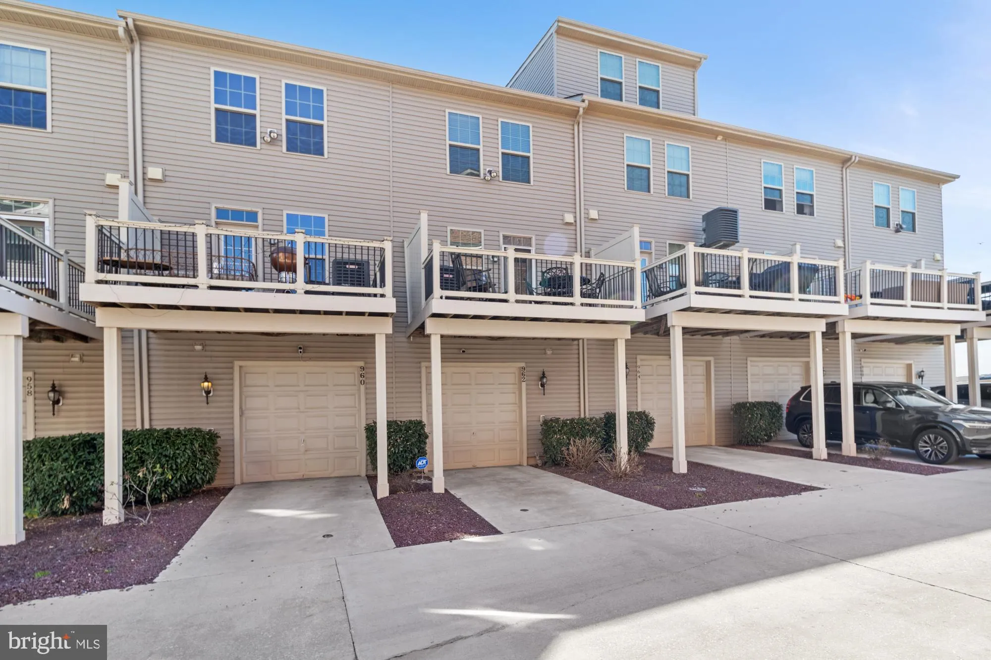 Baltimore, Maryland 21224, United States, 3 Bedrooms Bedrooms, ,3 BathroomsBathrooms,Residential,Pending,90789