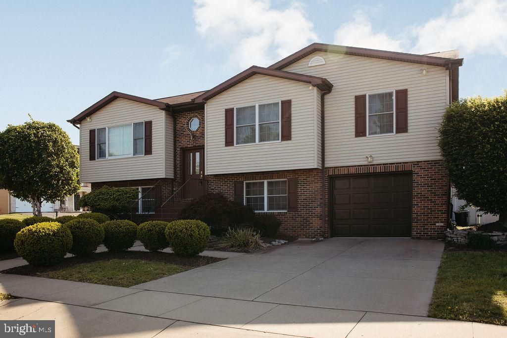 Photo of 1017 Sarah Street, WILKES-BARRE, PA 18705 (MLS # PALU2002974)