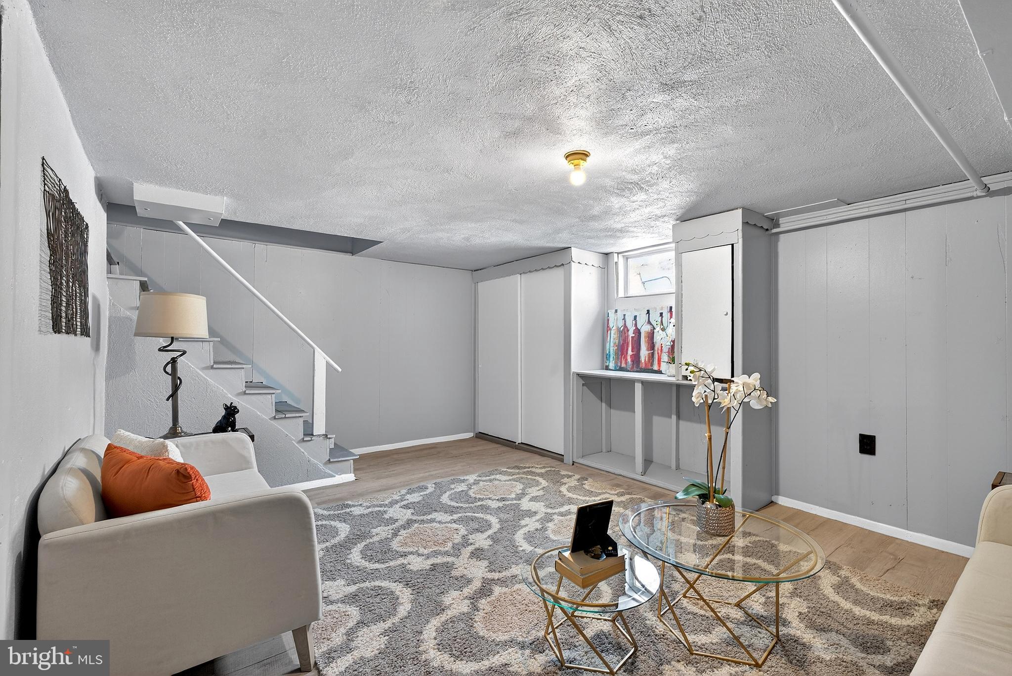 TOBY FARMS - Residential