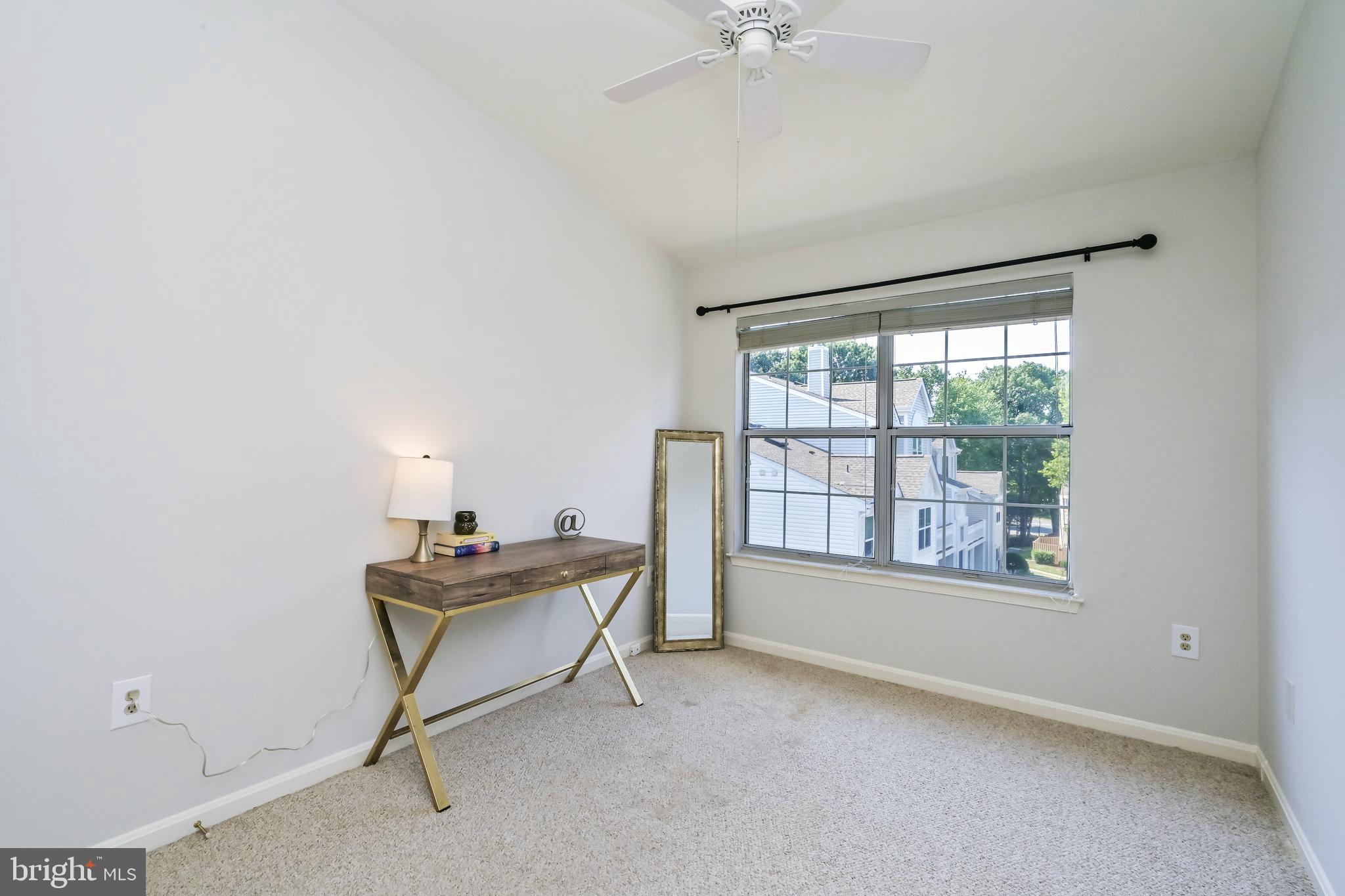 LIFESTYLE AT SULLY STATION - Residential