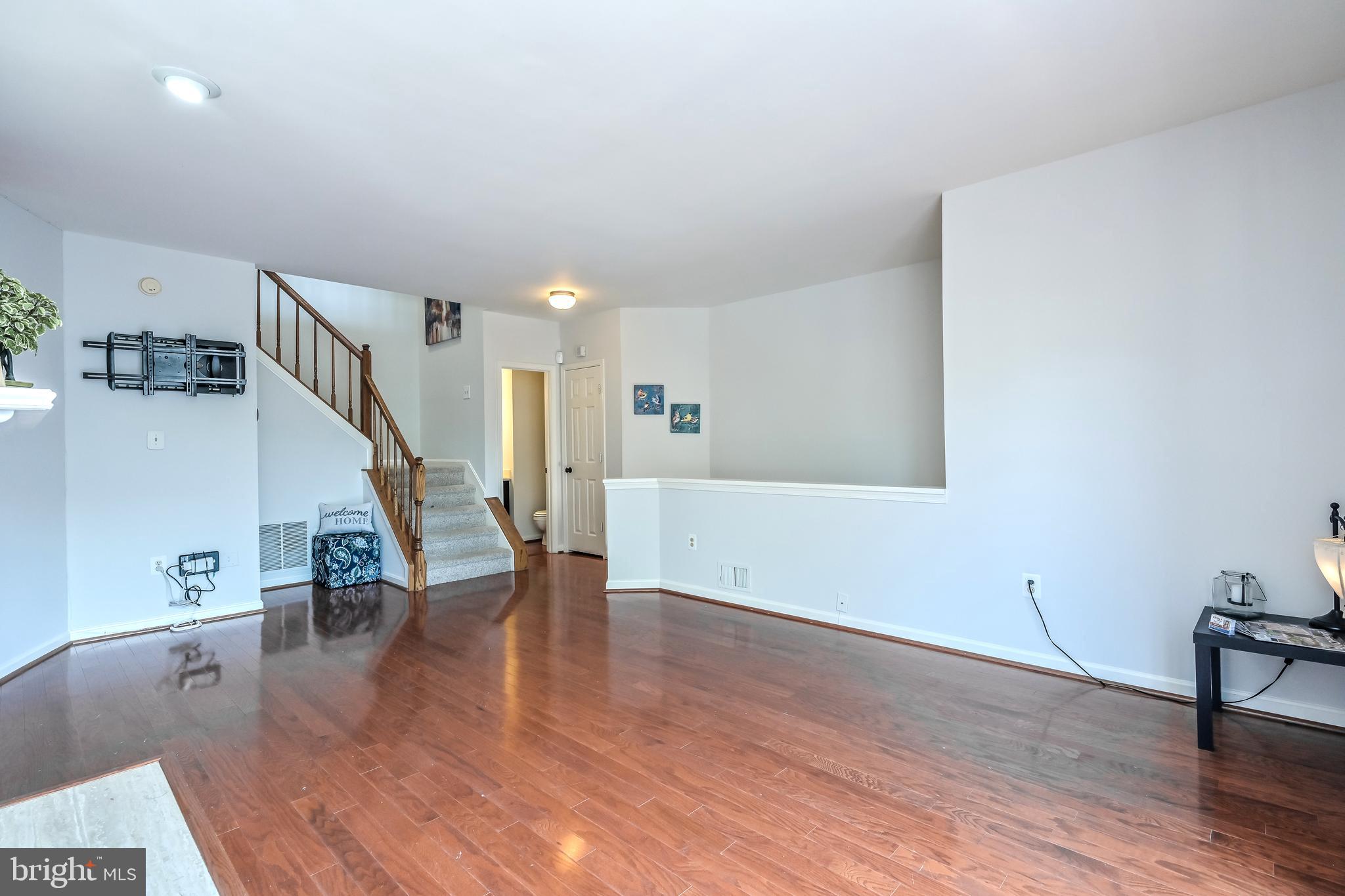 LIFESTYLE AT SULLY STATION - Residential