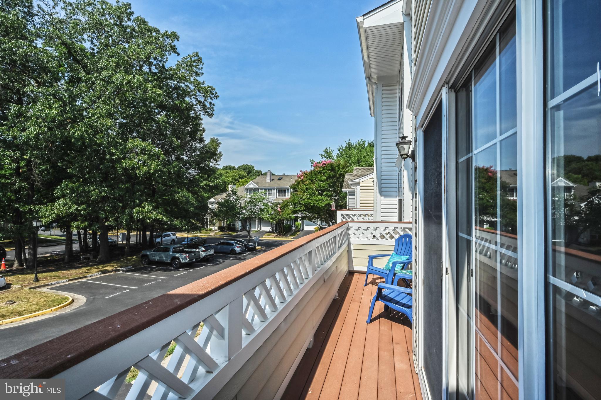 LIFESTYLE AT SULLY STATION - Residential