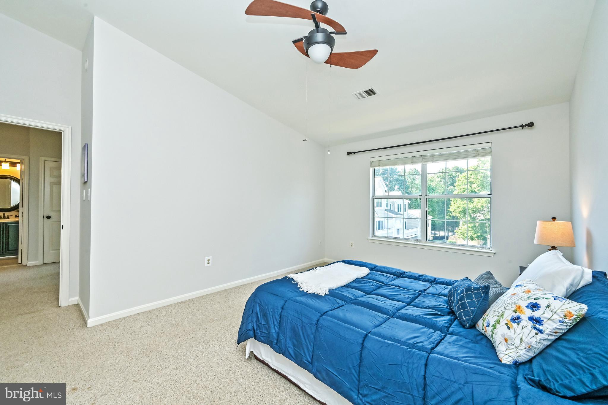 LIFESTYLE AT SULLY STATION - Residential